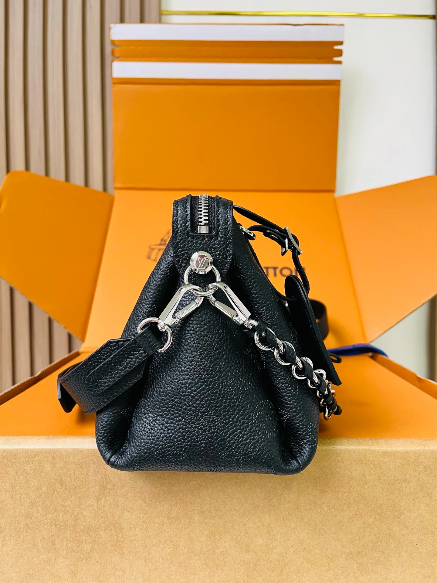 Классические Сумки Женские Louis Vuitton 12569330