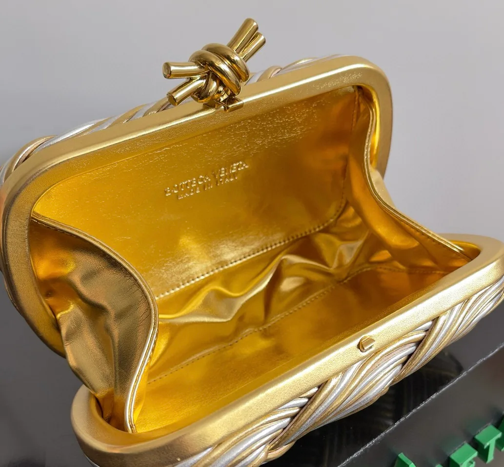 Клатчи Женские Bottega Veneta 1037130