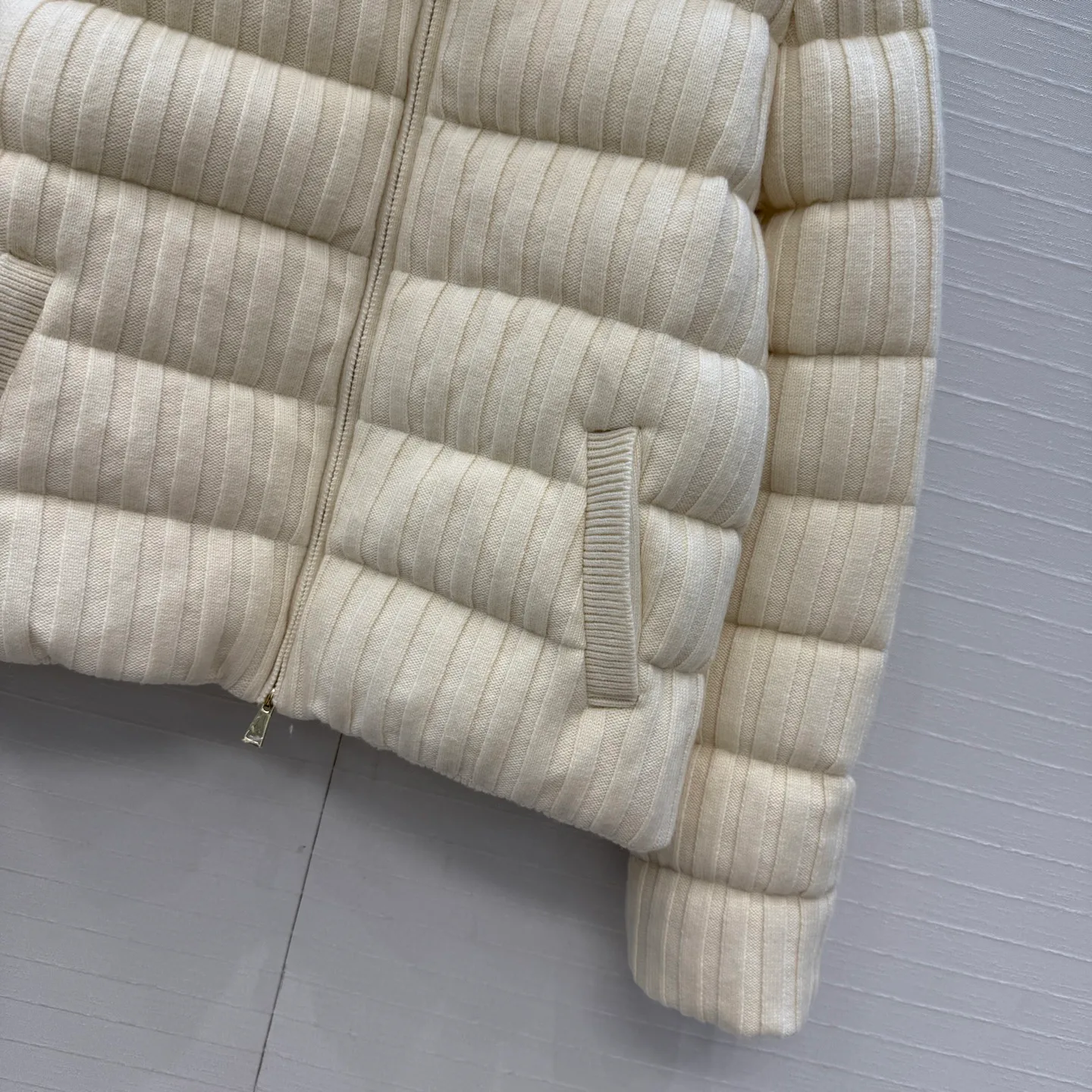 Куртки И Пуховики Женские Moncler 18325195