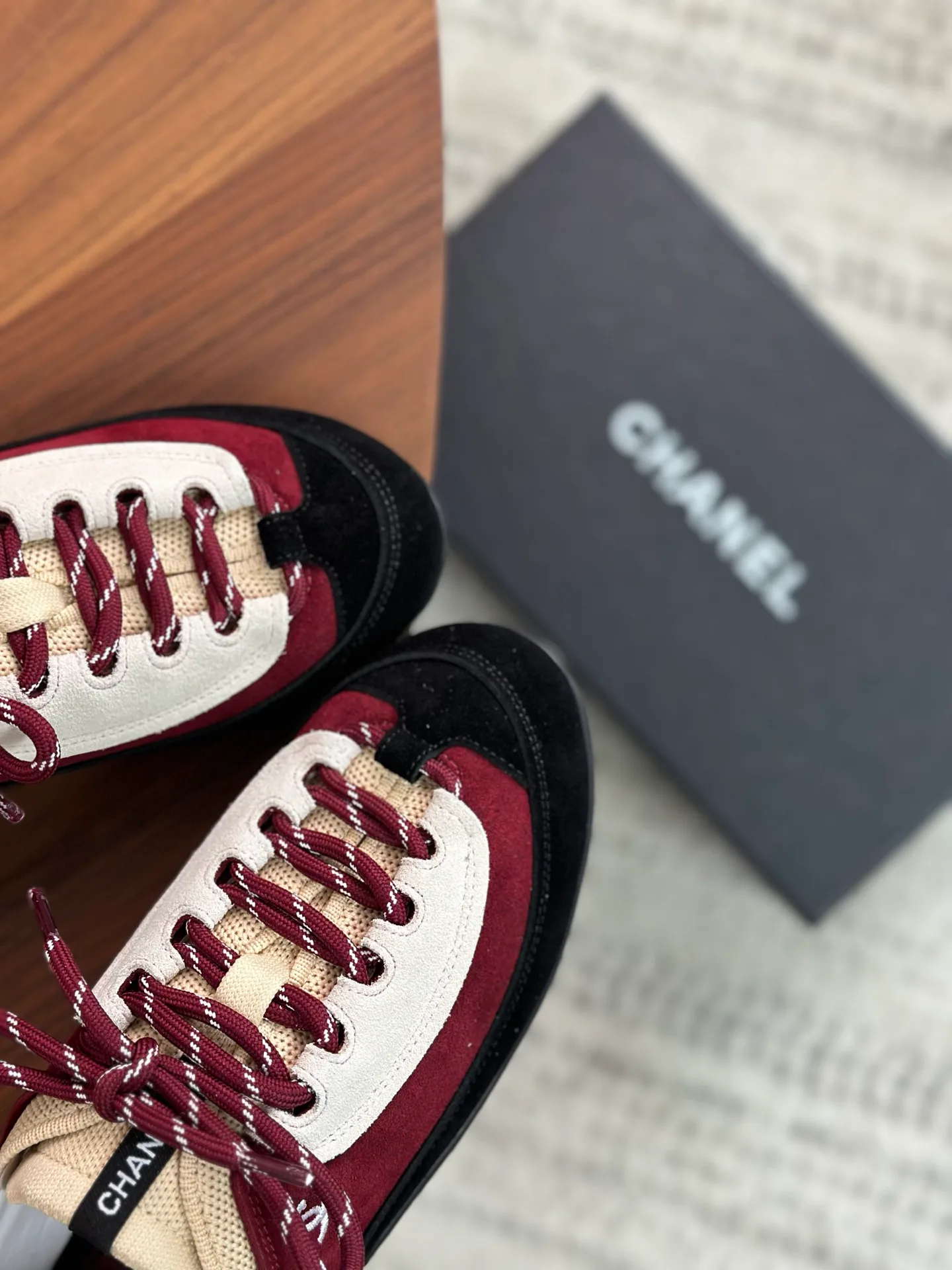 Кроссовки Женские Chanel 18329927