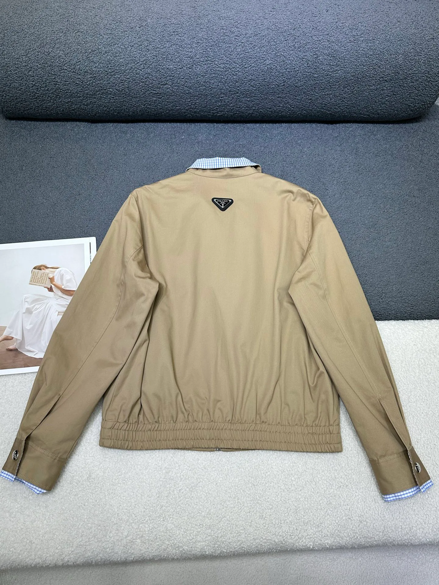 Куртки И Пуховики Женские Prada 18483797