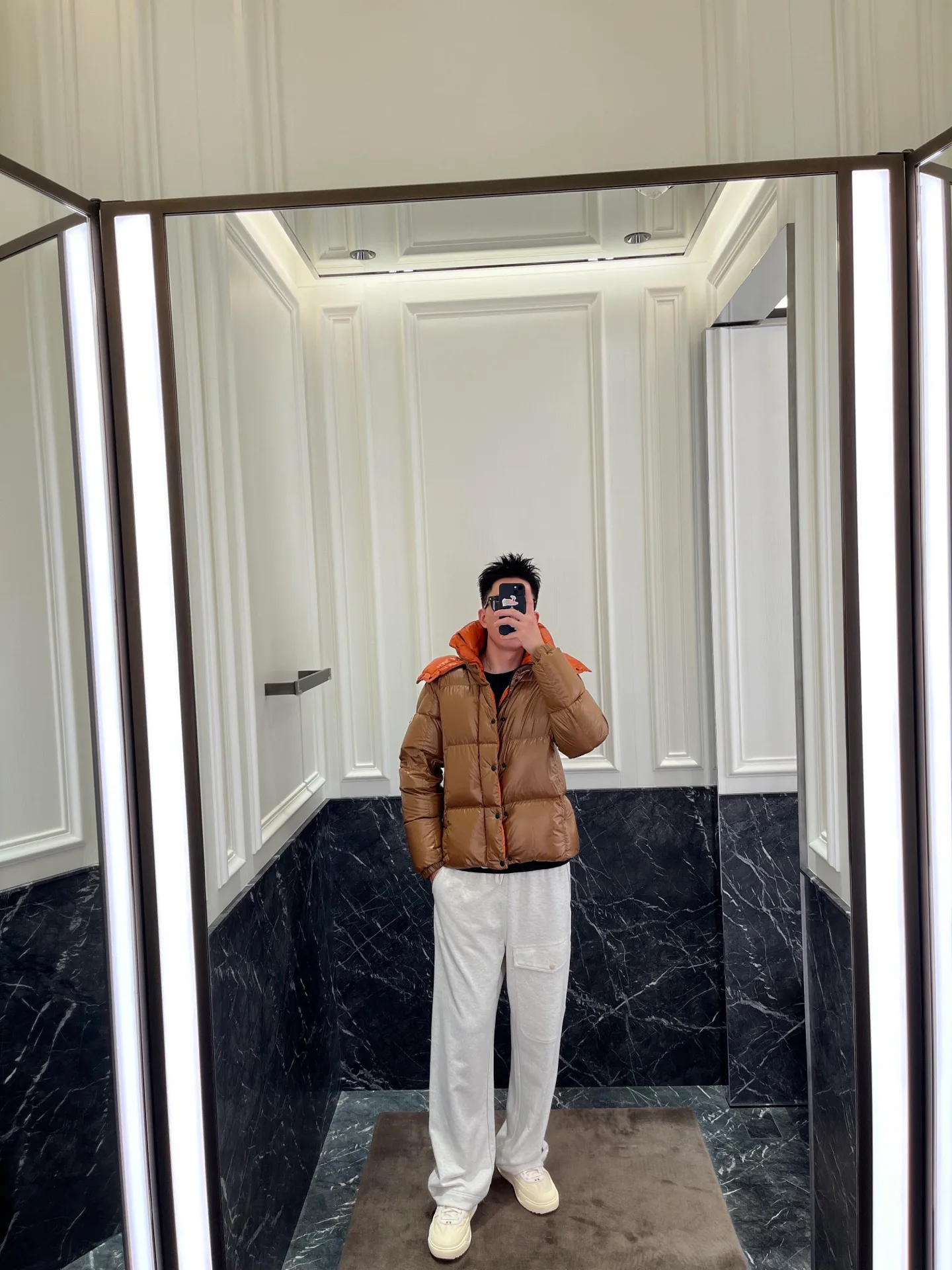 Куртки И Пуховики Мужские Moncler 1257544