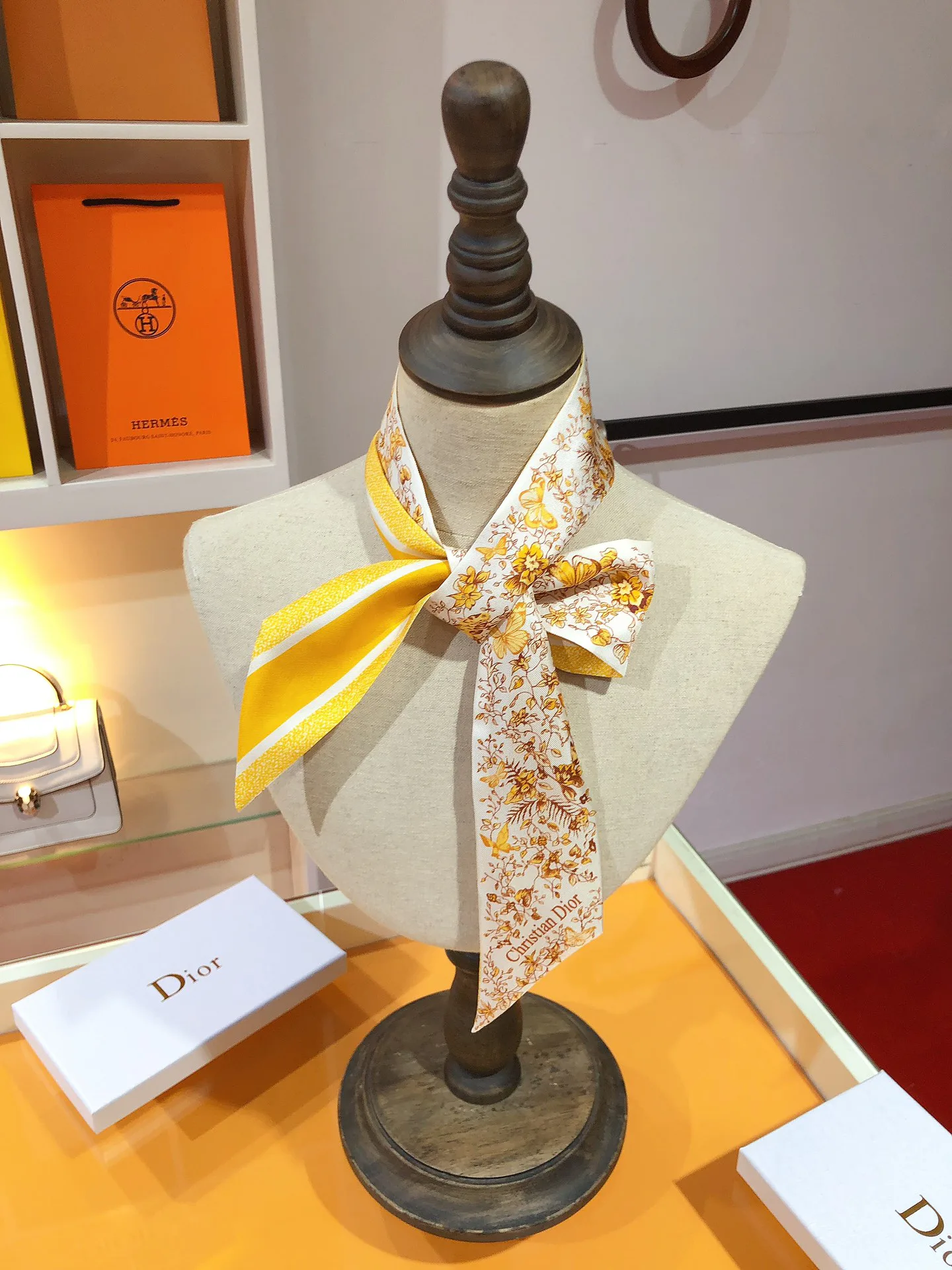 Платки Christian Dior 17757844