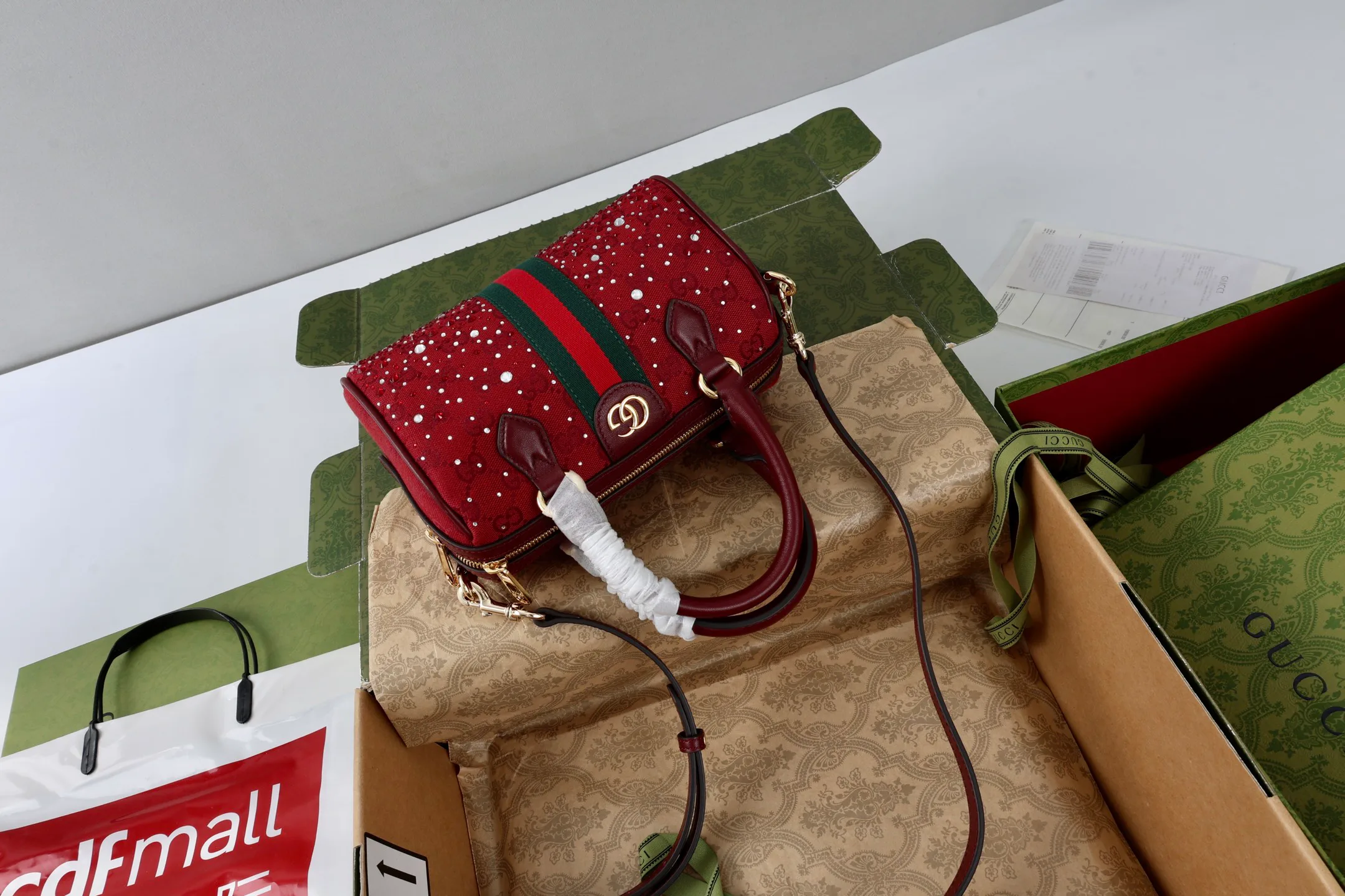 Классические Сумки Женские Gucci 18065275