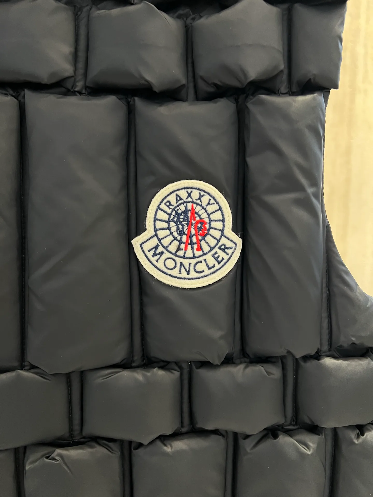 Жилеты Женские Moncler 18658010