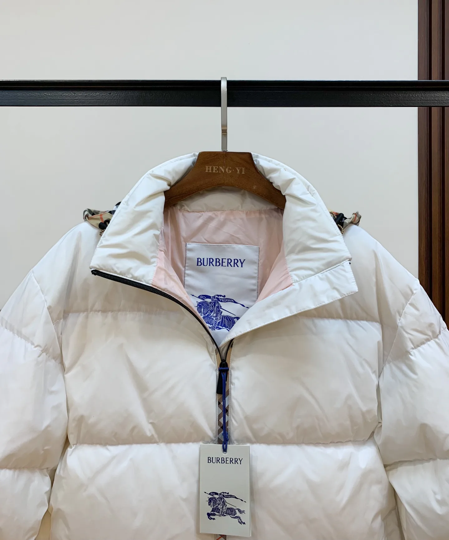 Куртки И Пуховики Женские Burberry 497067
