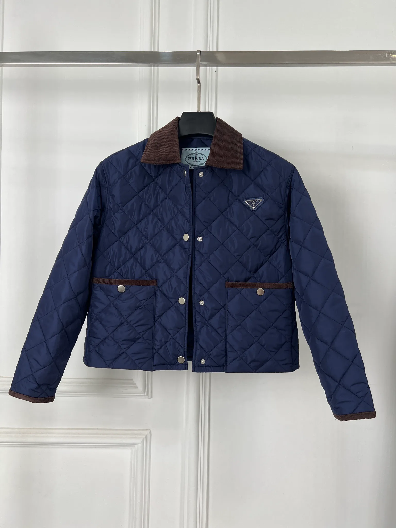 Куртки И Пуховики Женские Prada 9269375