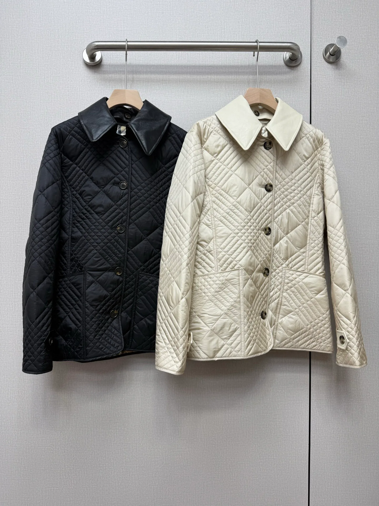Куртки И Пуховики Женские Burberry 19133190