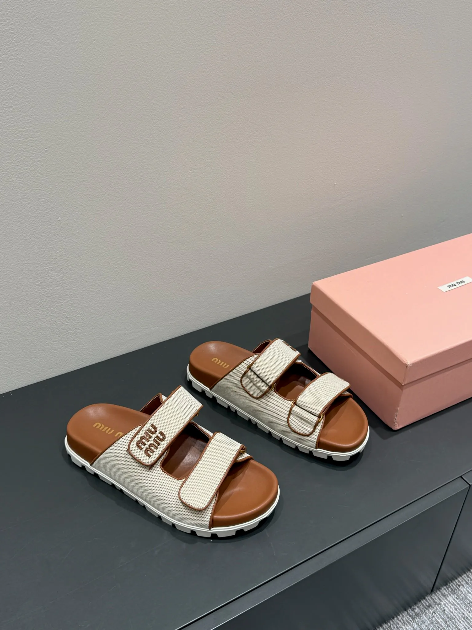 Шлепанцы Женские Miu Miu 16148