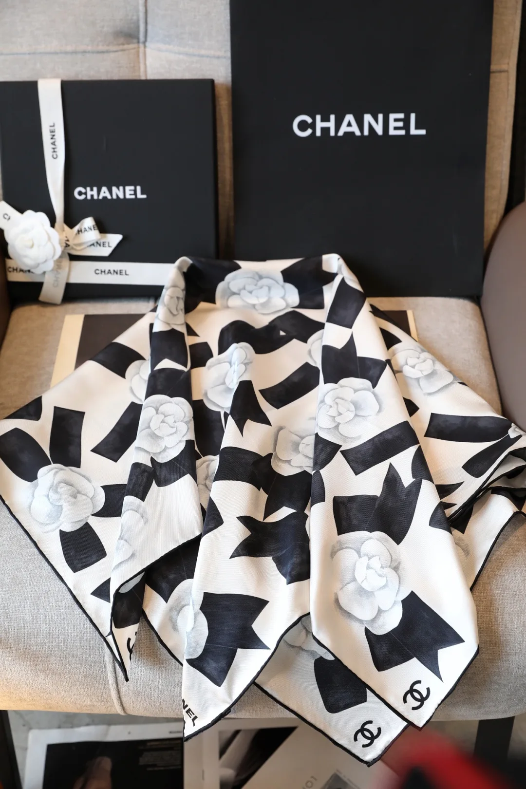 Платки Chanel 13855800
