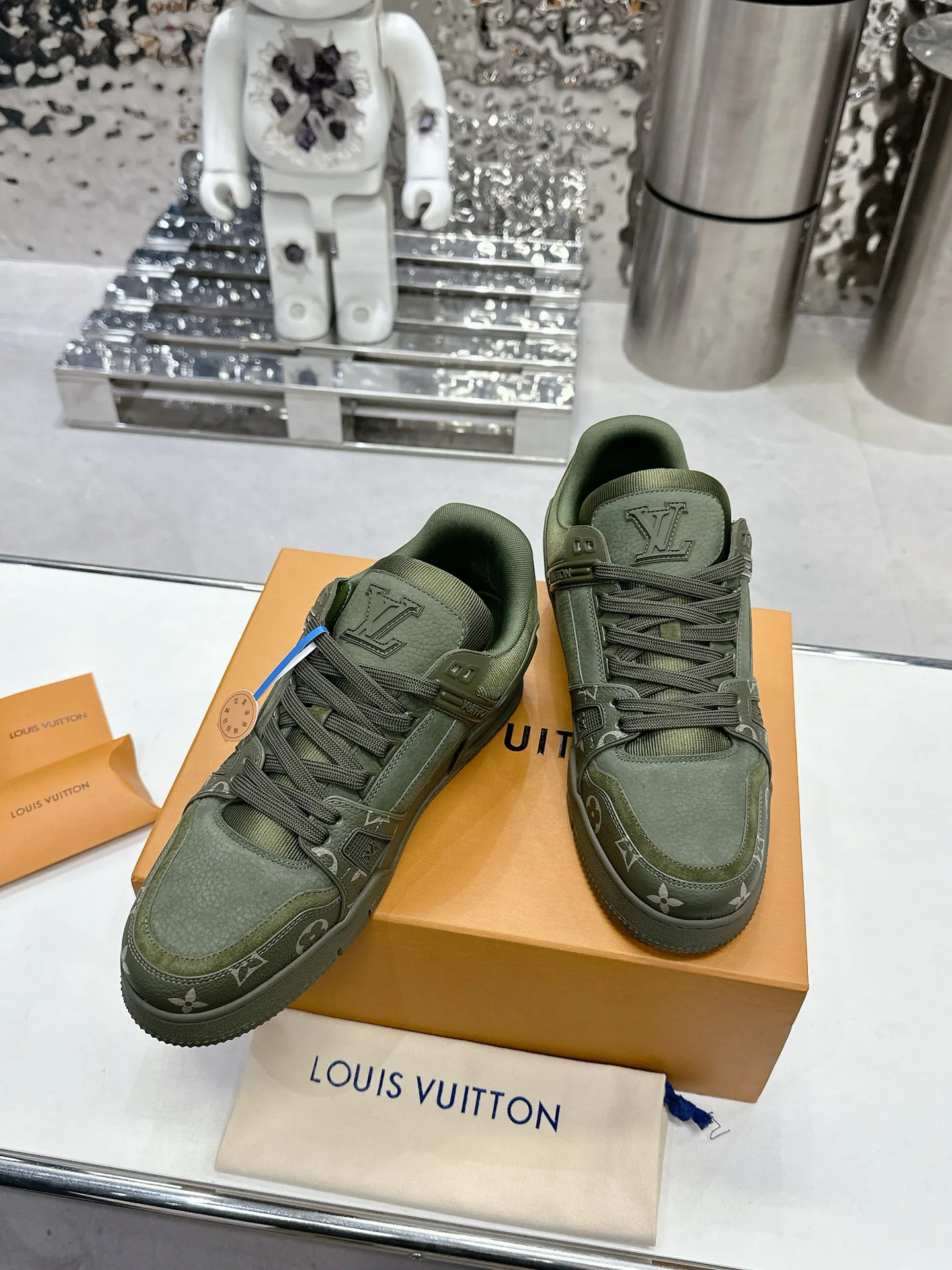 Кроссовки Женские Louis Vuitton 10060933