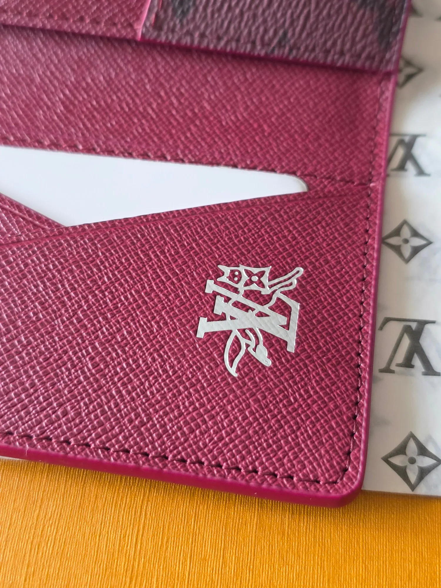 Кошельки Louis Vuitton 599474