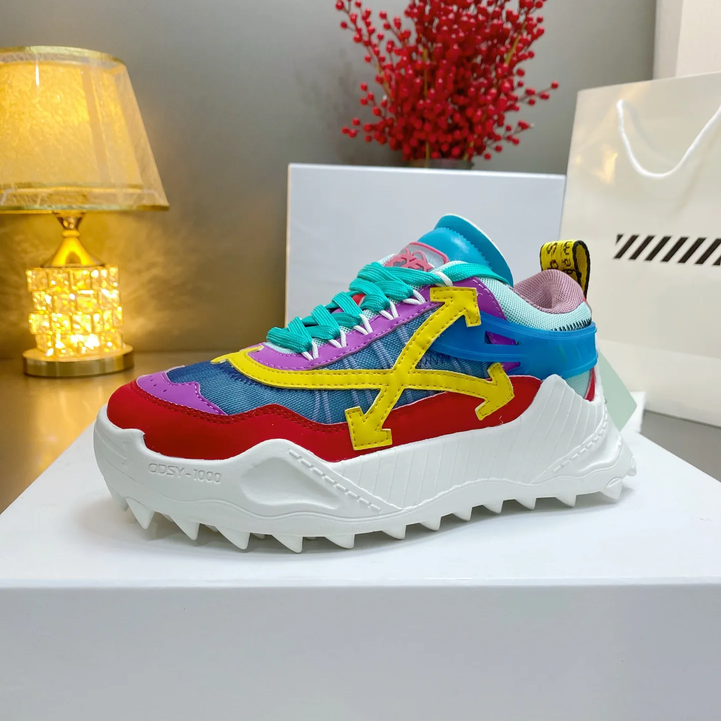 Кроссовки Женские Off-White 17530533