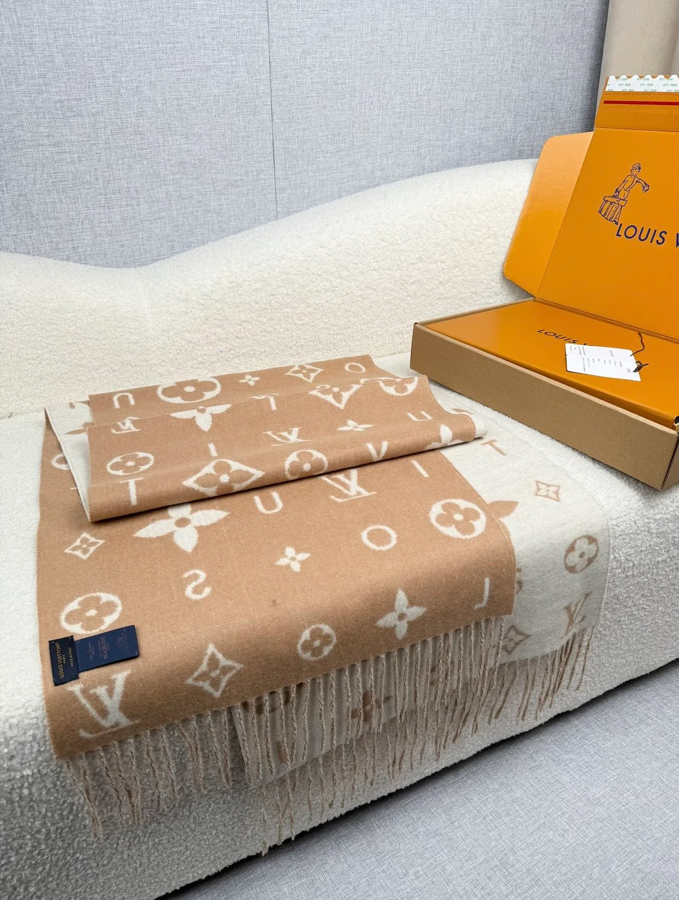 Шарфы Louis Vuitton 386925