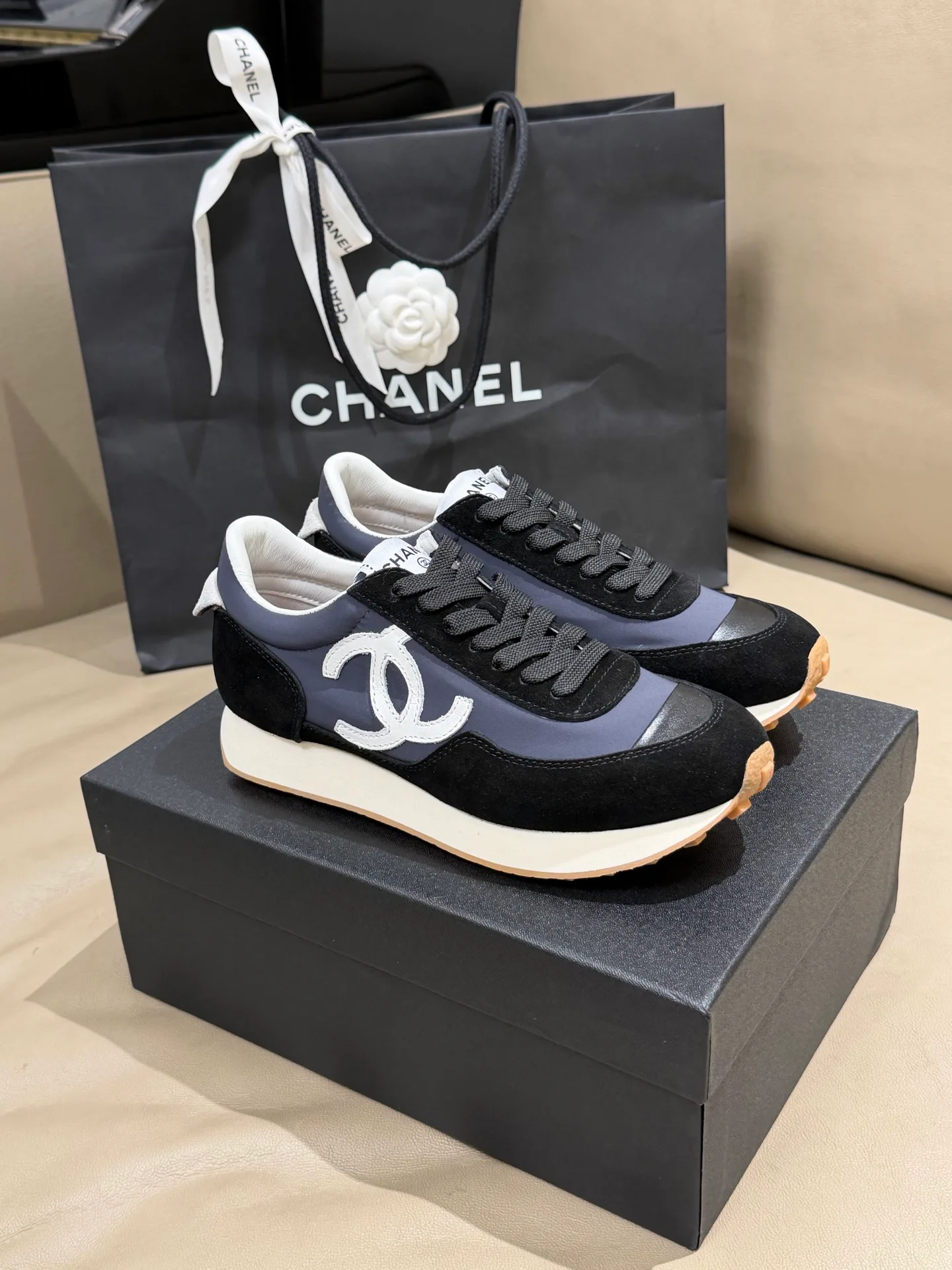 Кроссовки Женские Chanel 11388905