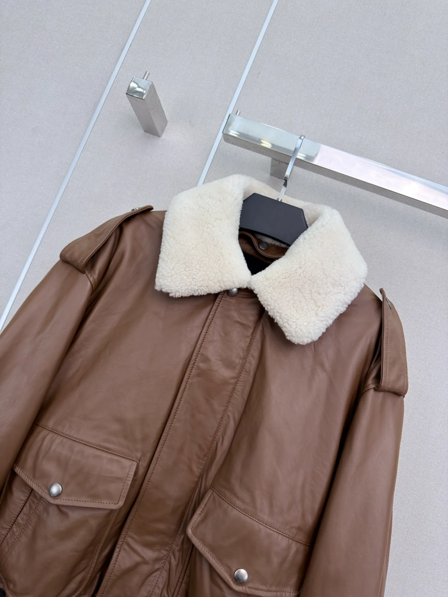 Кожаные Куртки И Дублёнки Женские Saint Laurent 18056783