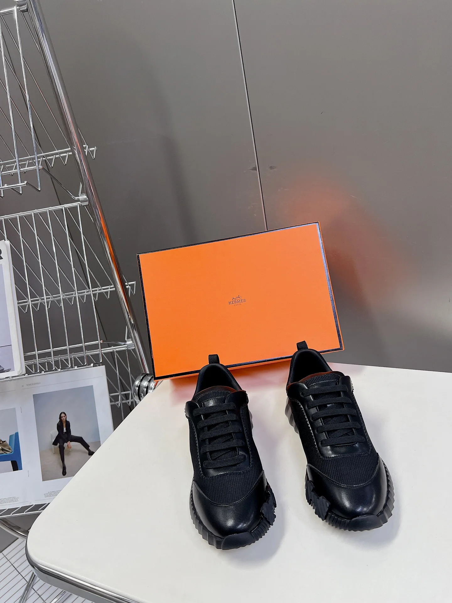 Кроссовки Женские Hermes 18418625