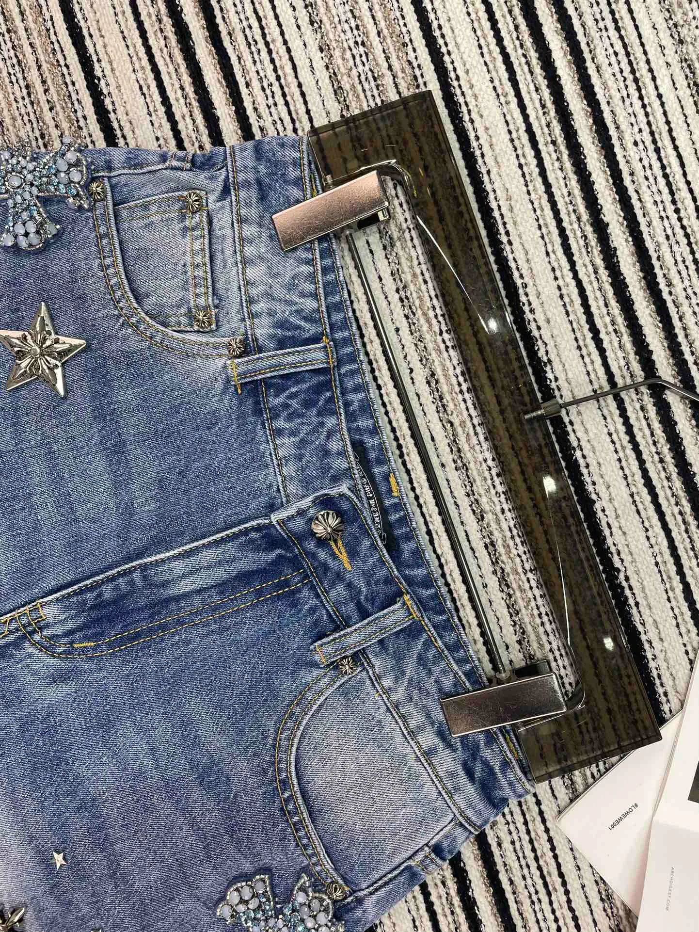 Шорты Женские Chrome Hearts 10731307