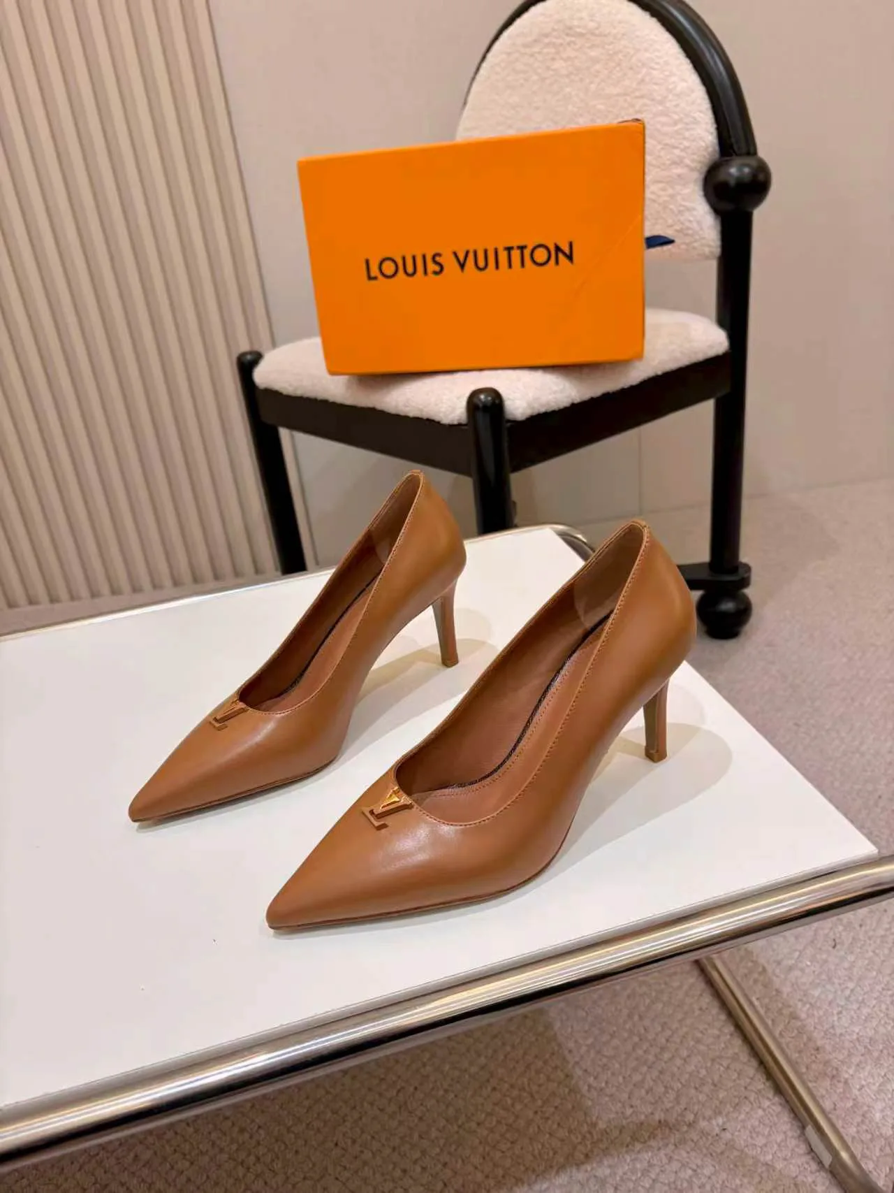 Туфли Женские Louis Vuitton 19763824