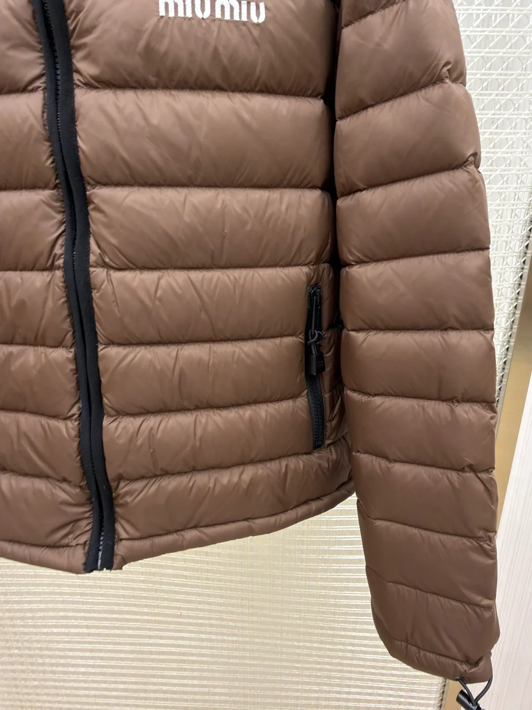 Куртки И Пуховики Женские Miu Miu 18612900