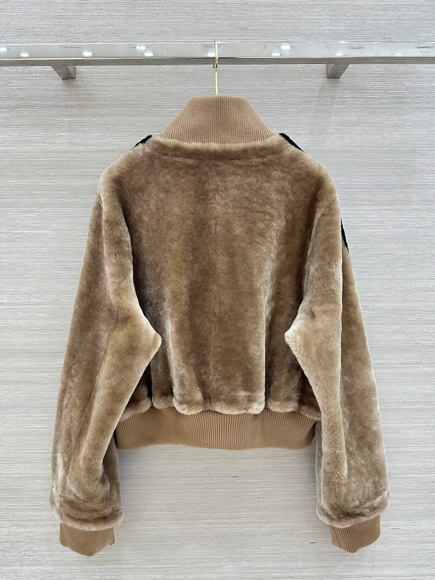 Кожаные Куртки И Дублёнки Женские Miu Miu 18503506