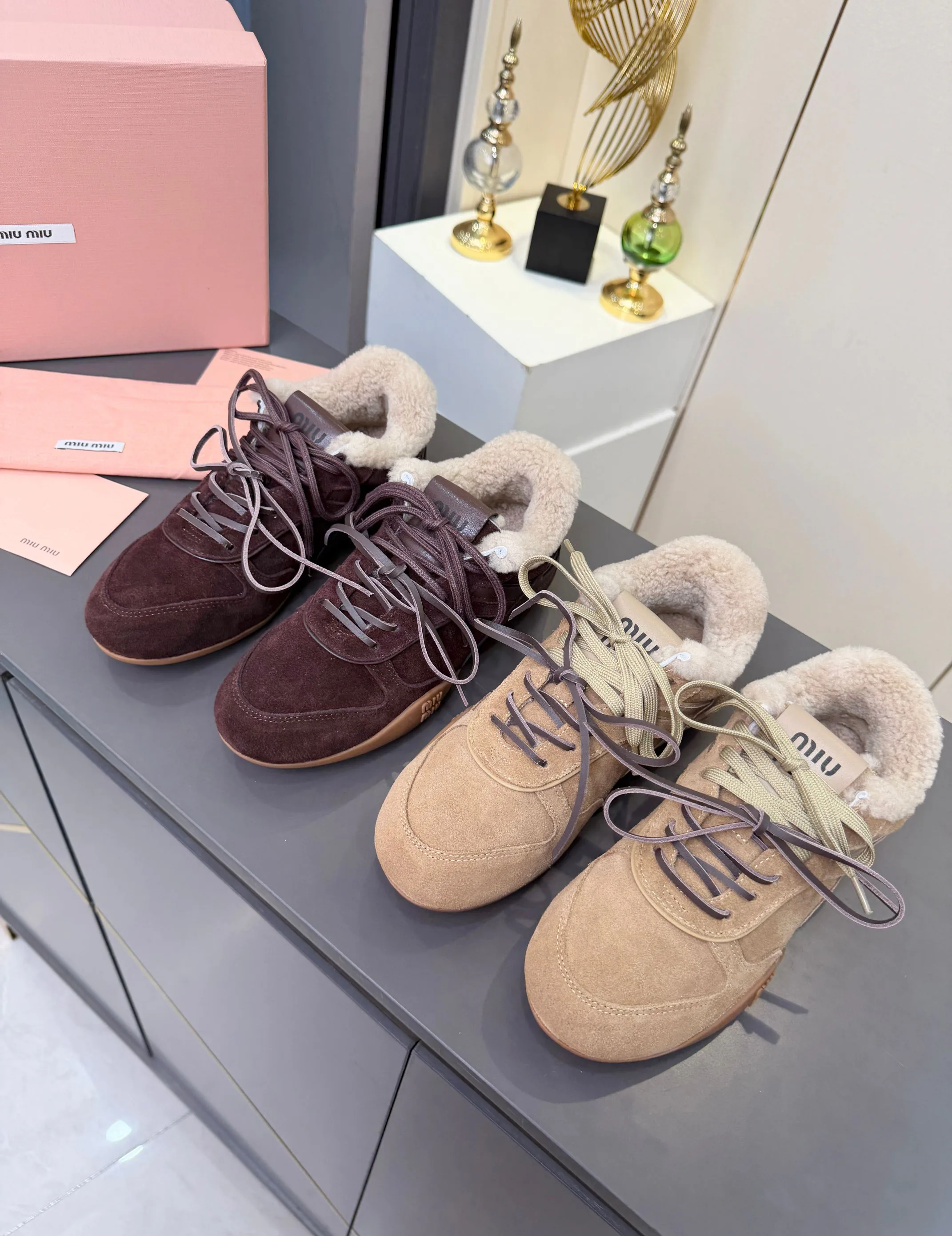 Кроссовки Женские Miu Miu 18740746