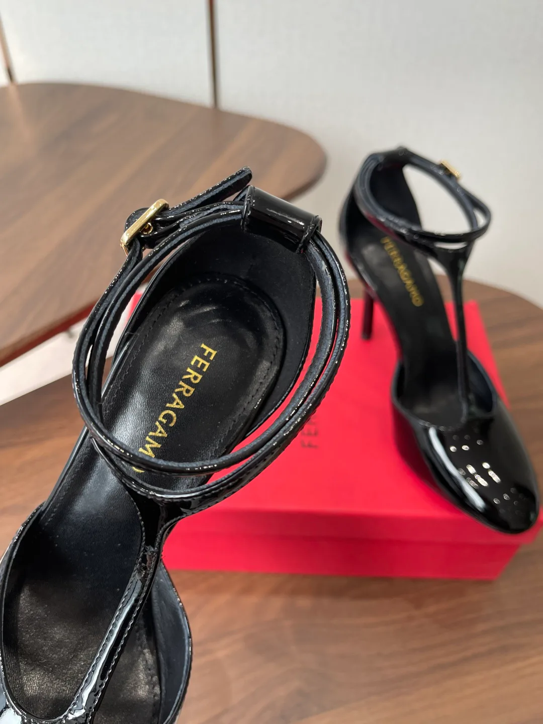 Туфли Женские Salvatore Ferragamo 11966276