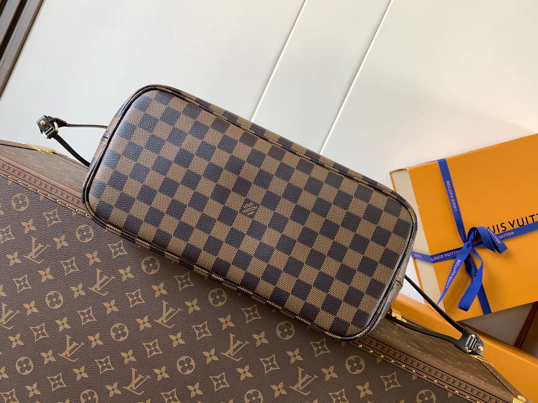 Классические Сумки Женские Louis Vuitton 11704155