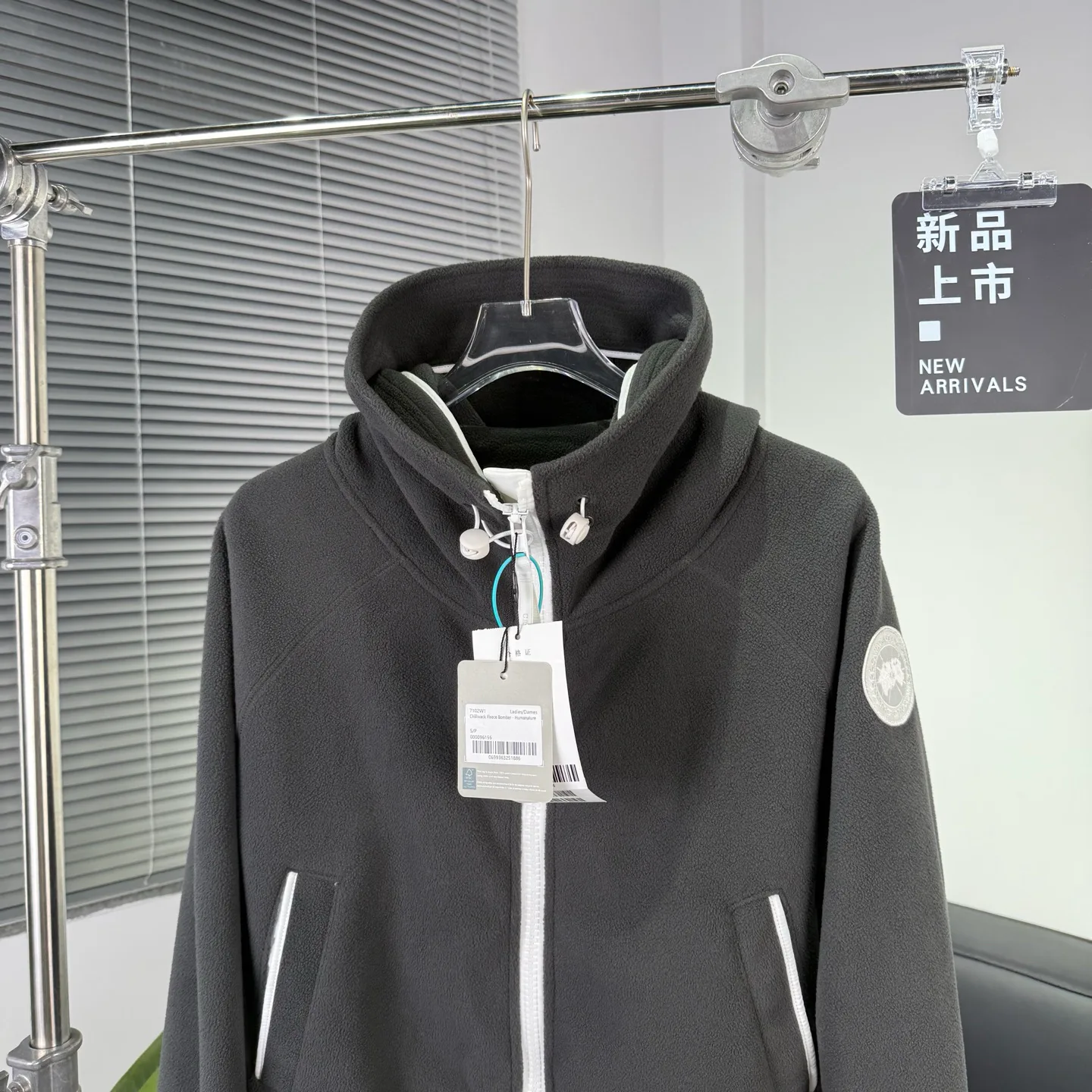 Куртки И Пуховики Женские Canada Goose 410065