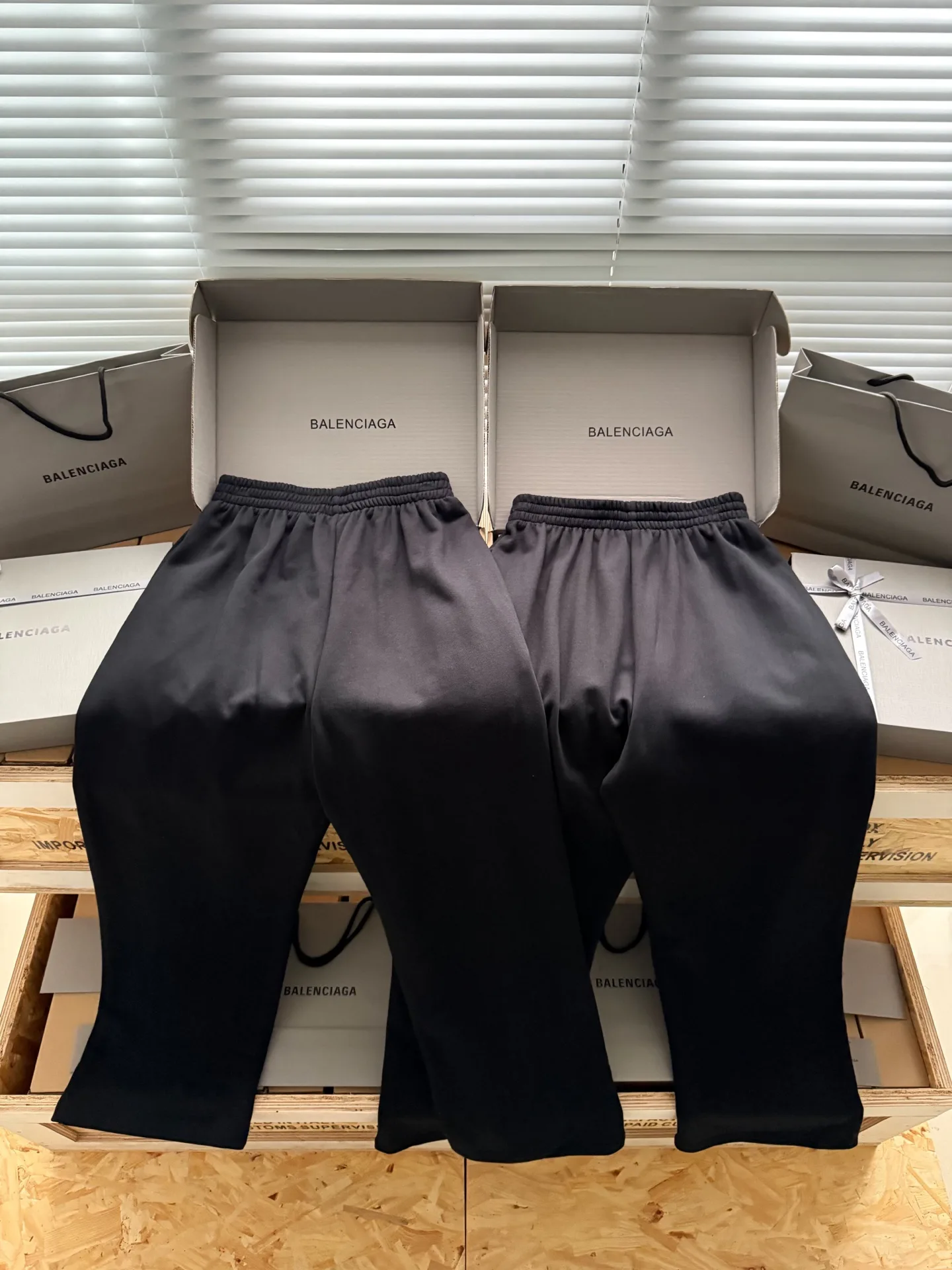 Брюки Мужские Balenciaga 11968466