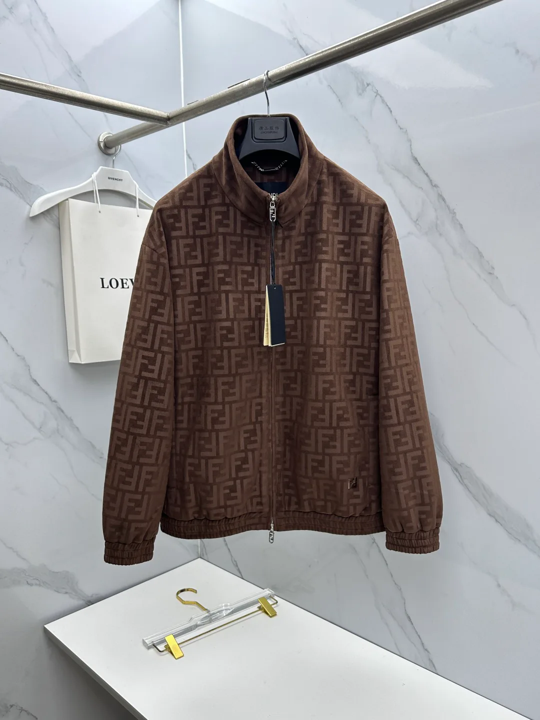 Куртки И Пуховики Мужские Fendi 18246853