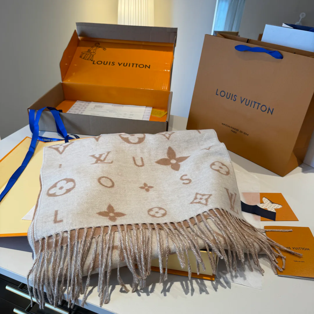 Шарфы Louis Vuitton 497638