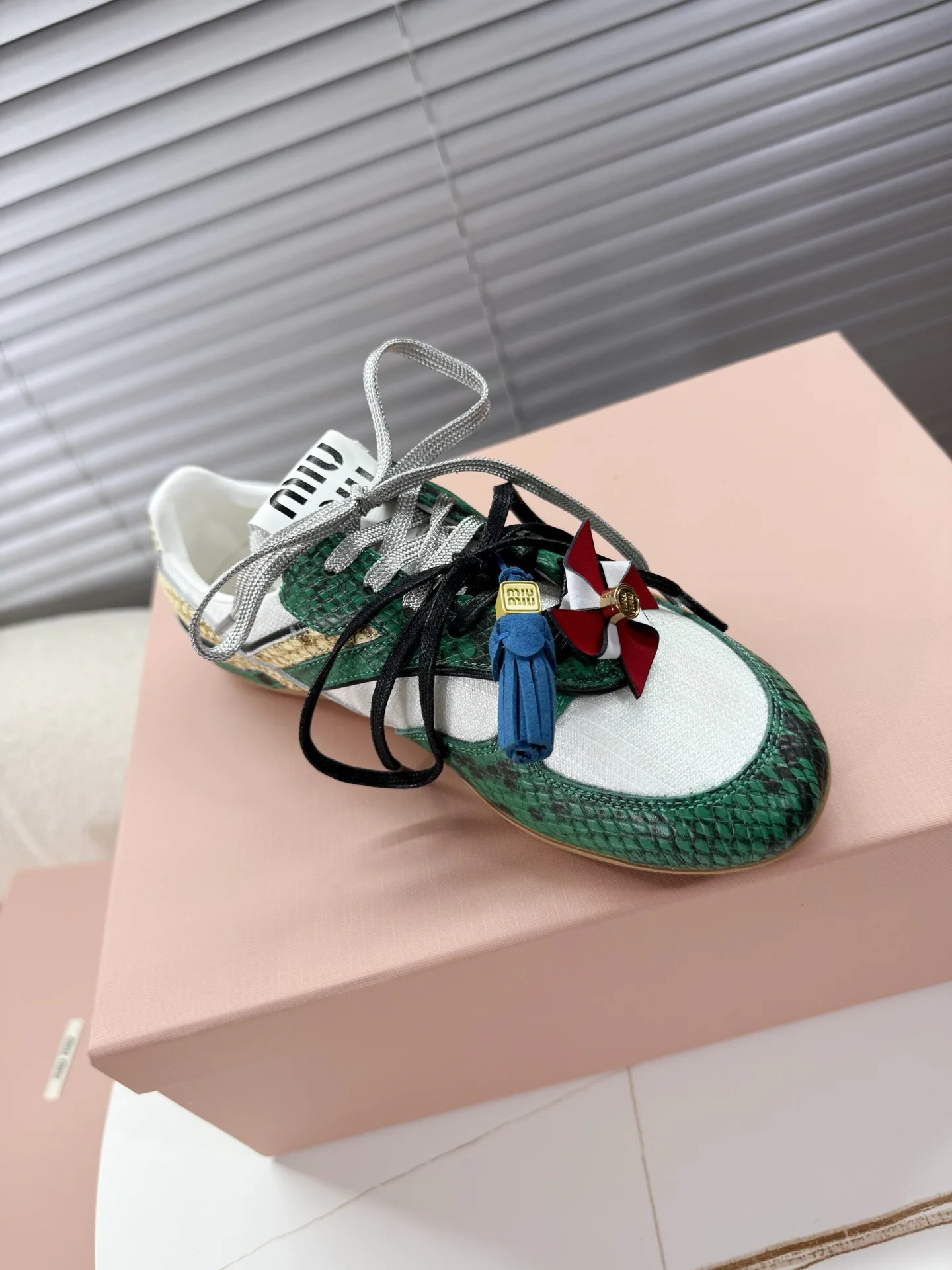 Кроссовки Женские Miu Miu 3742517