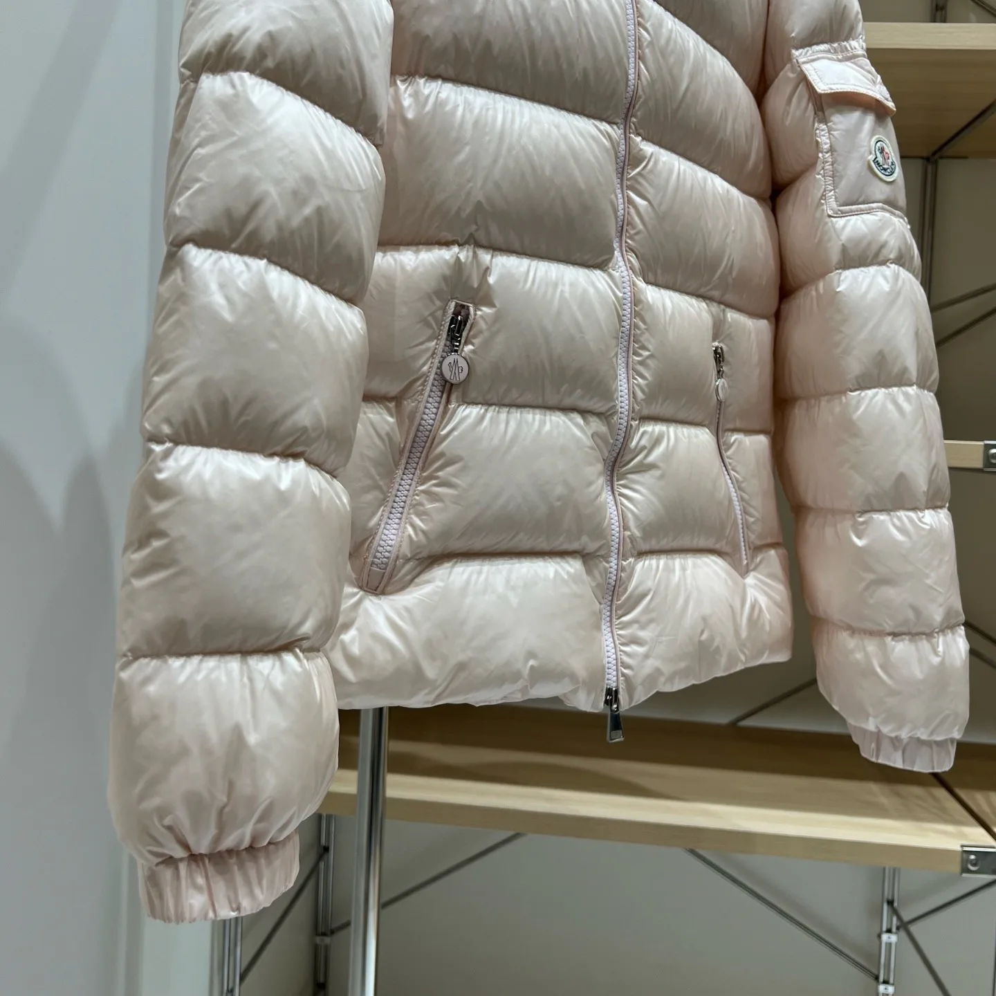 Куртки И Пуховики Женские Moncler 18032038