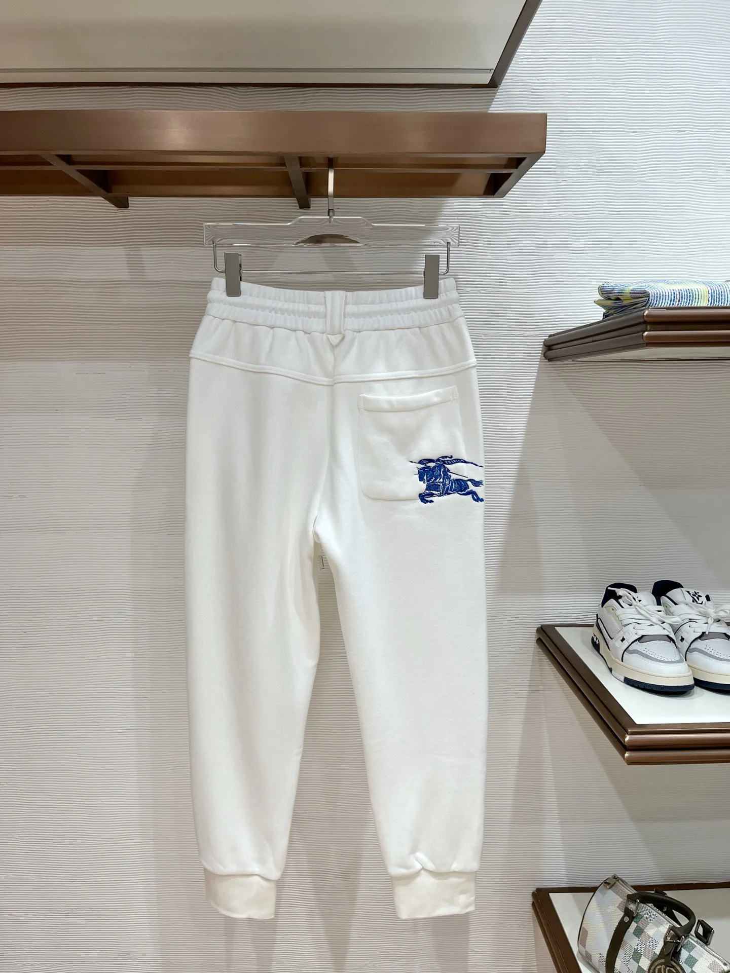 Брюки Мужские Burberry 250365