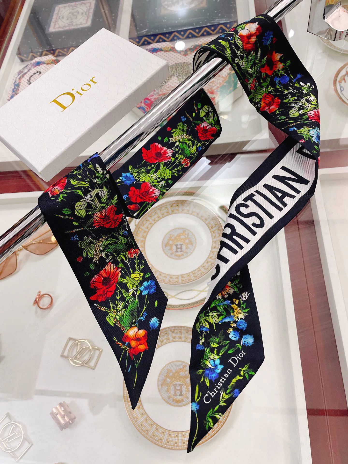 Шарфы Christian Dior 15377