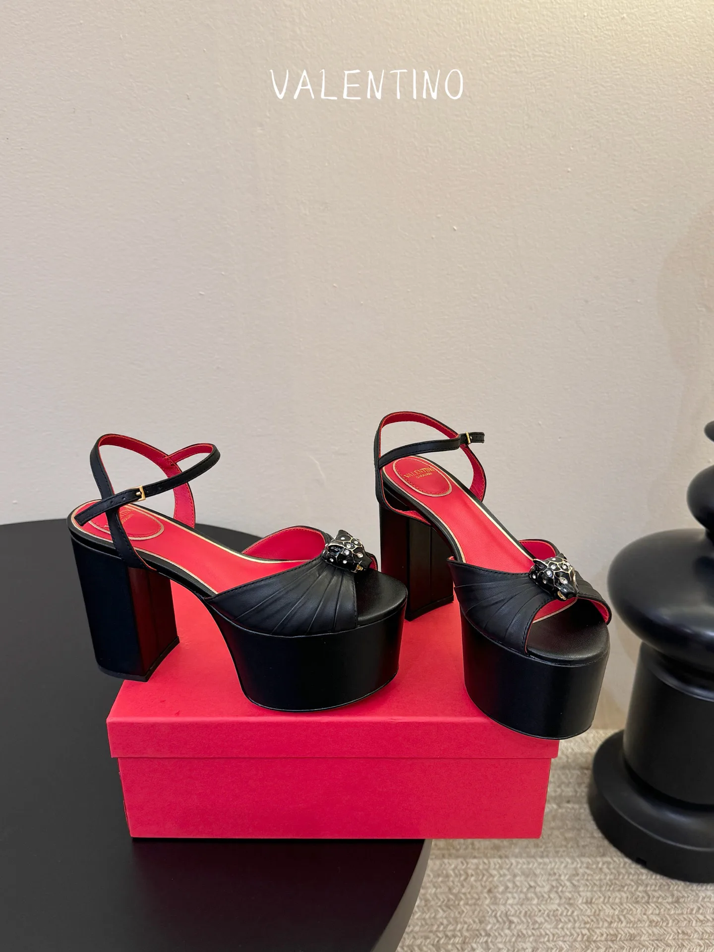 Босоножки Женские Valentino 11633130