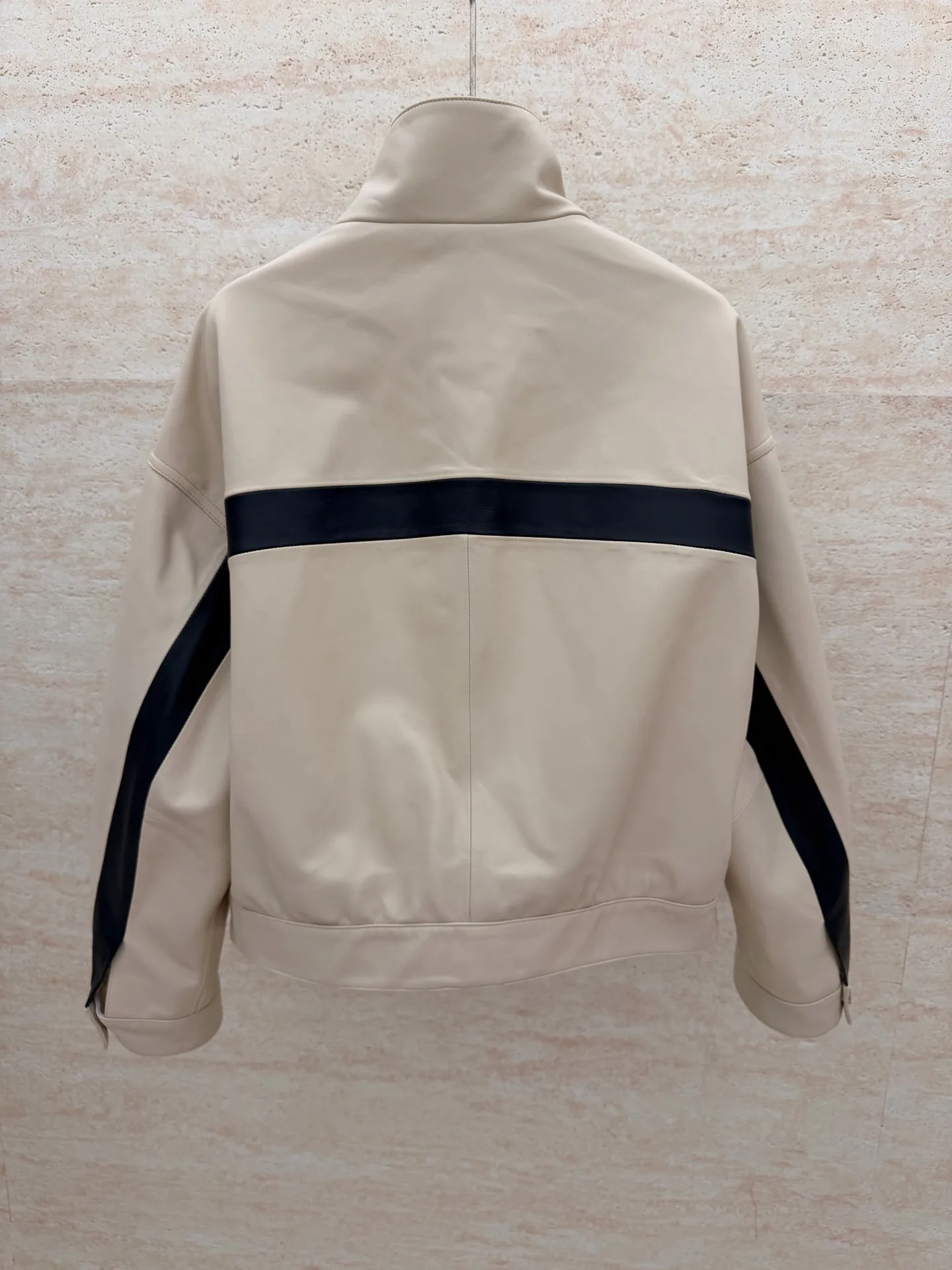 Кожаные Куртки И Дублёнки Женские Saint Laurent 17944669