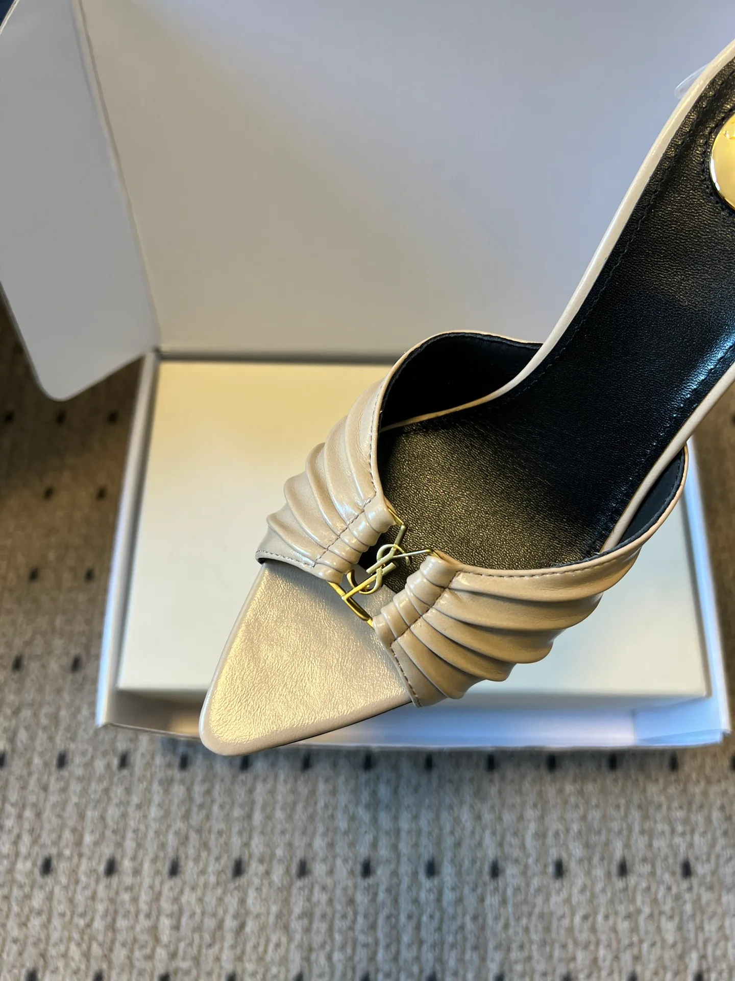 Босоножки Женские Saint Laurent 10835423