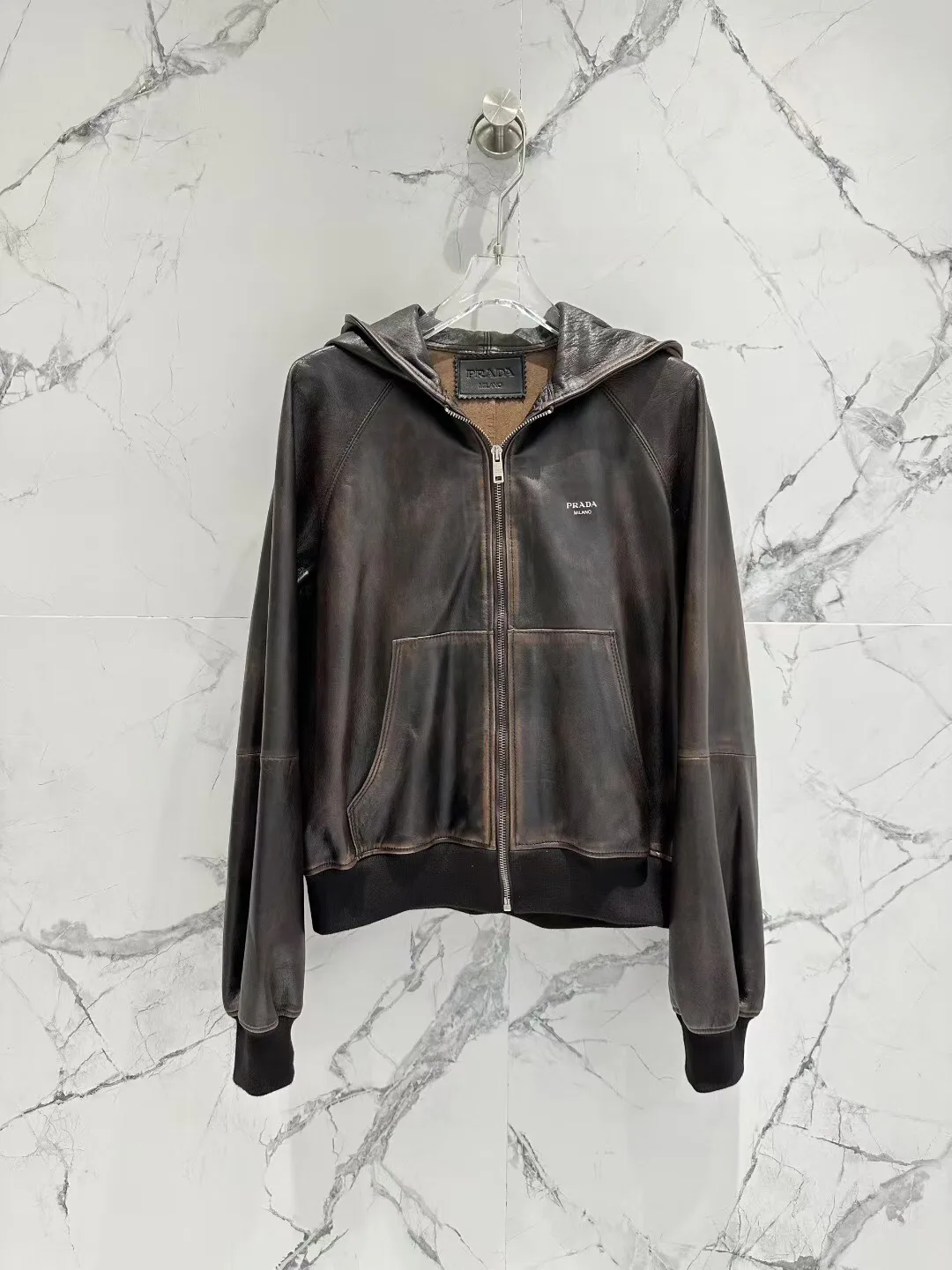 Кожаные Куртки И Дублёнки Женские Prada 13186444