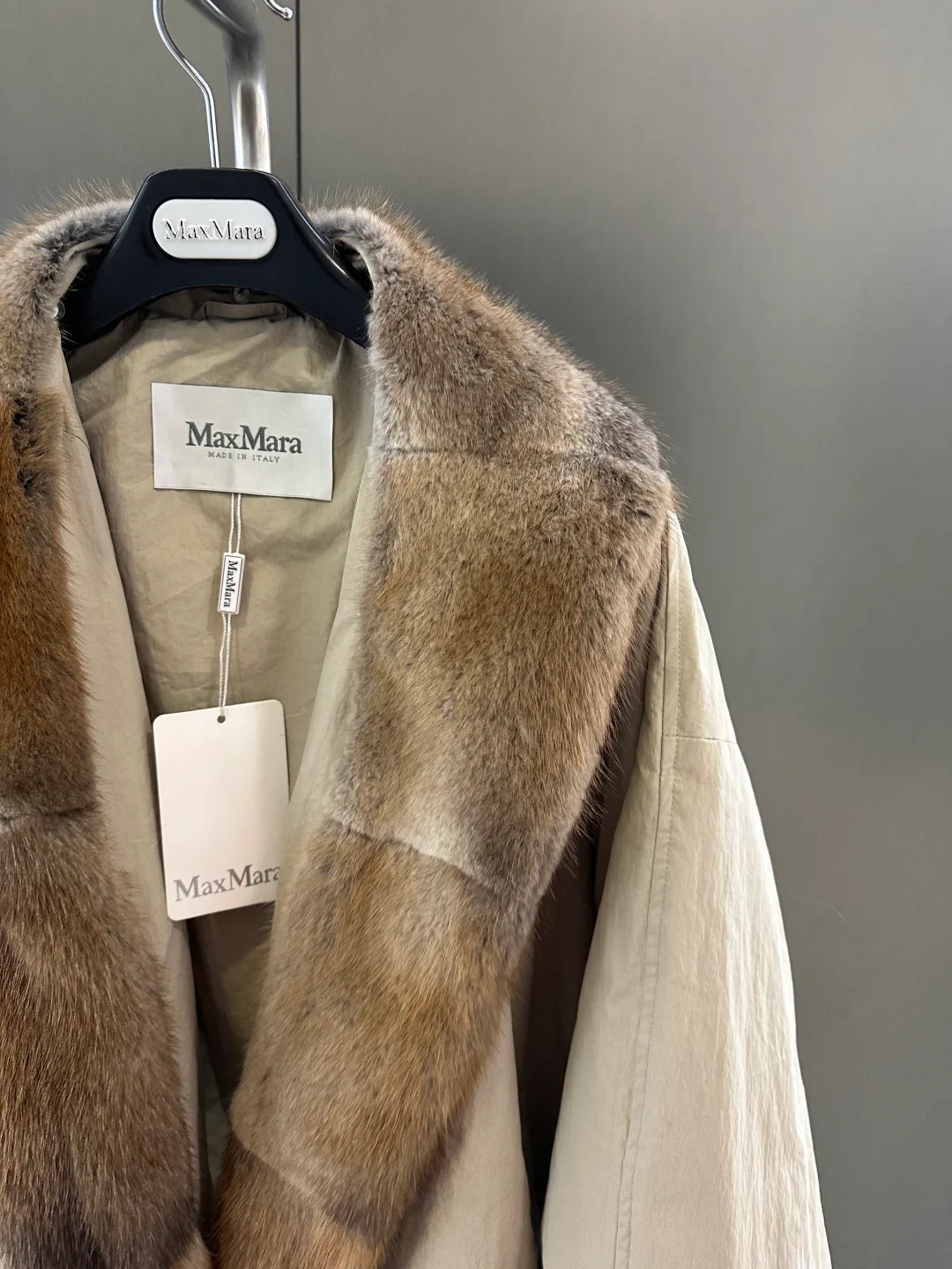 Куртки И Пуховики Женские Max Mara 550743