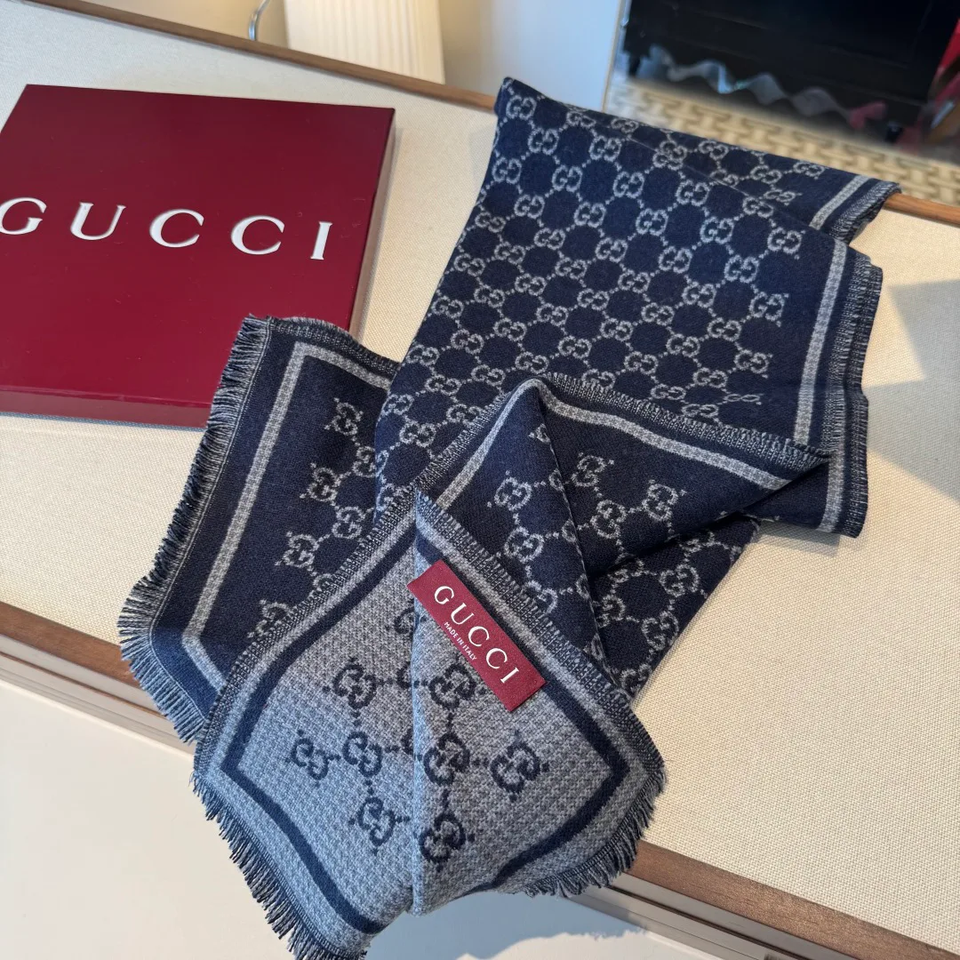 Шарфы Gucci 318393