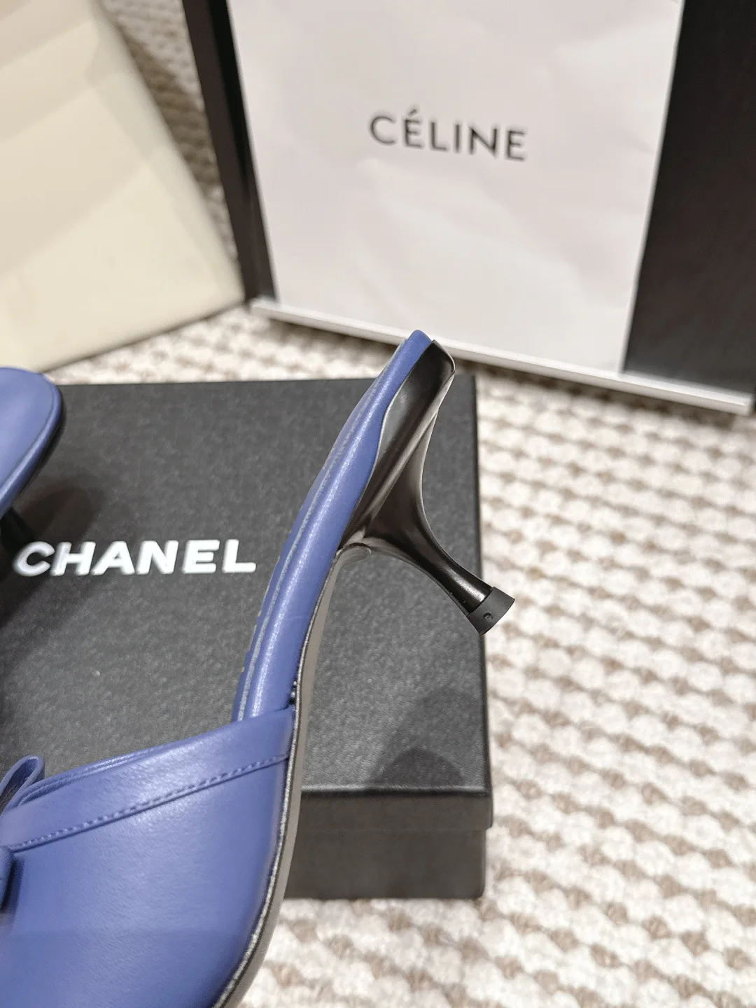 Босоножки Женские Chanel 17421371