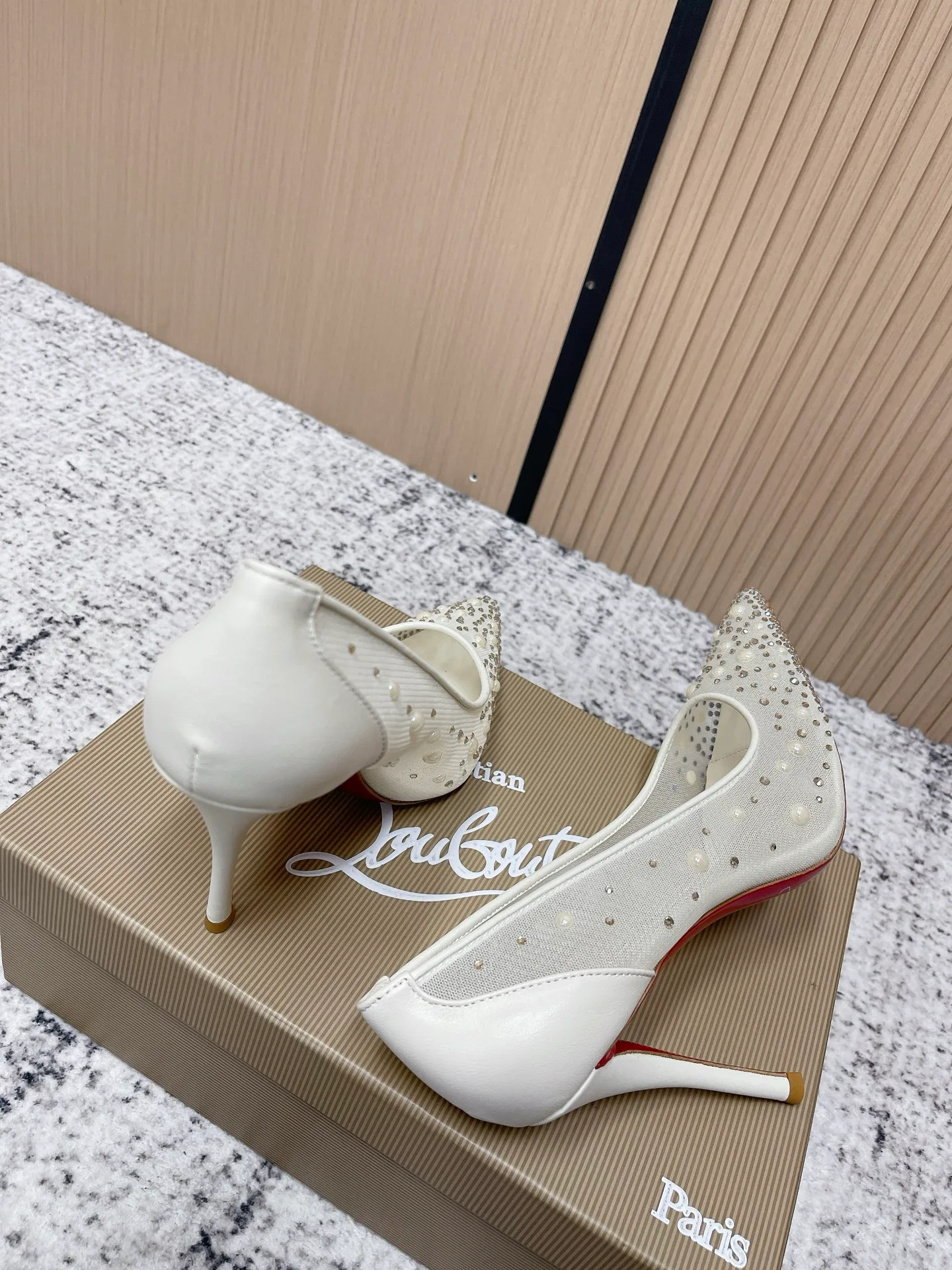 Туфли Женские Christian Louboutin 11946958
