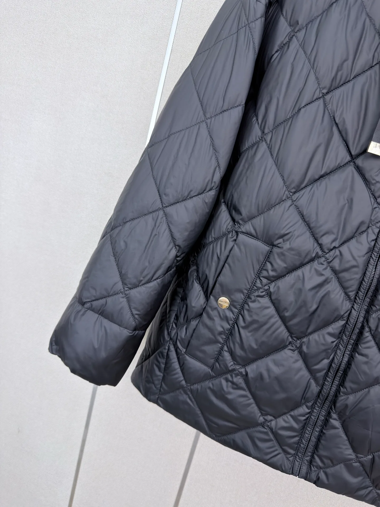 Куртки И Пуховики Женские Max Mara 18108352