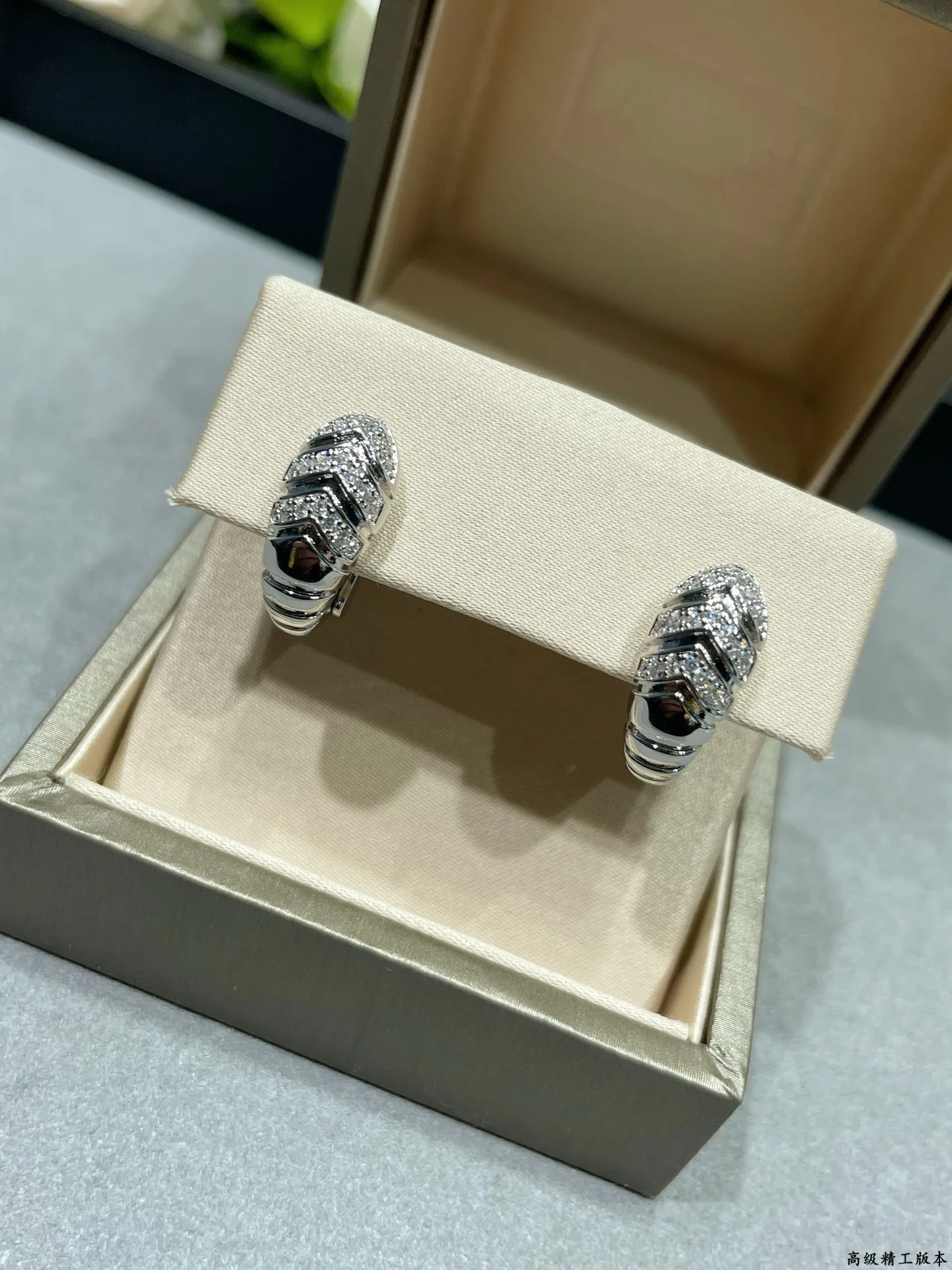 Бижутерия Bvlgari 360438