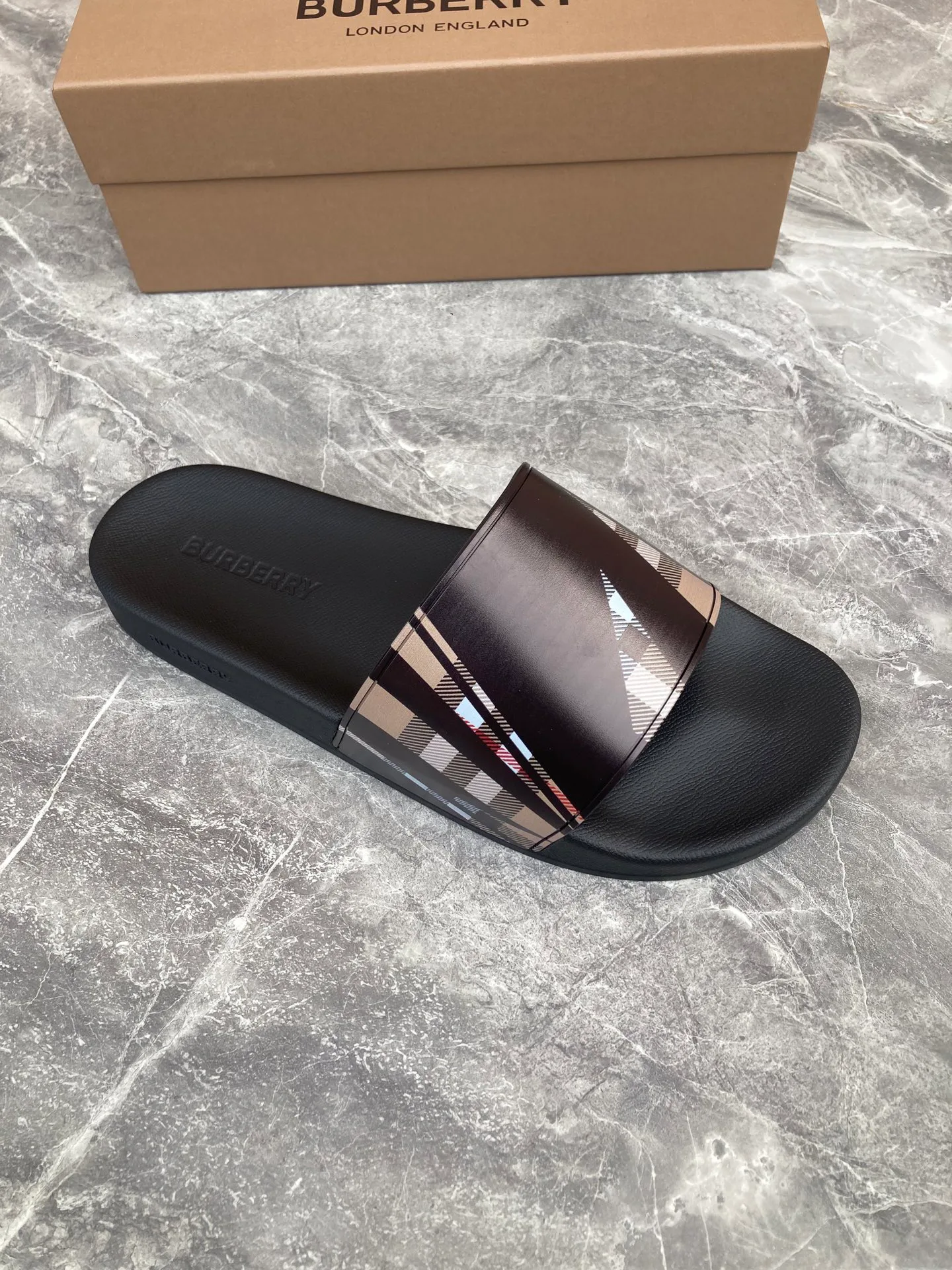 Шлепанцы Женские Burberry 5879838