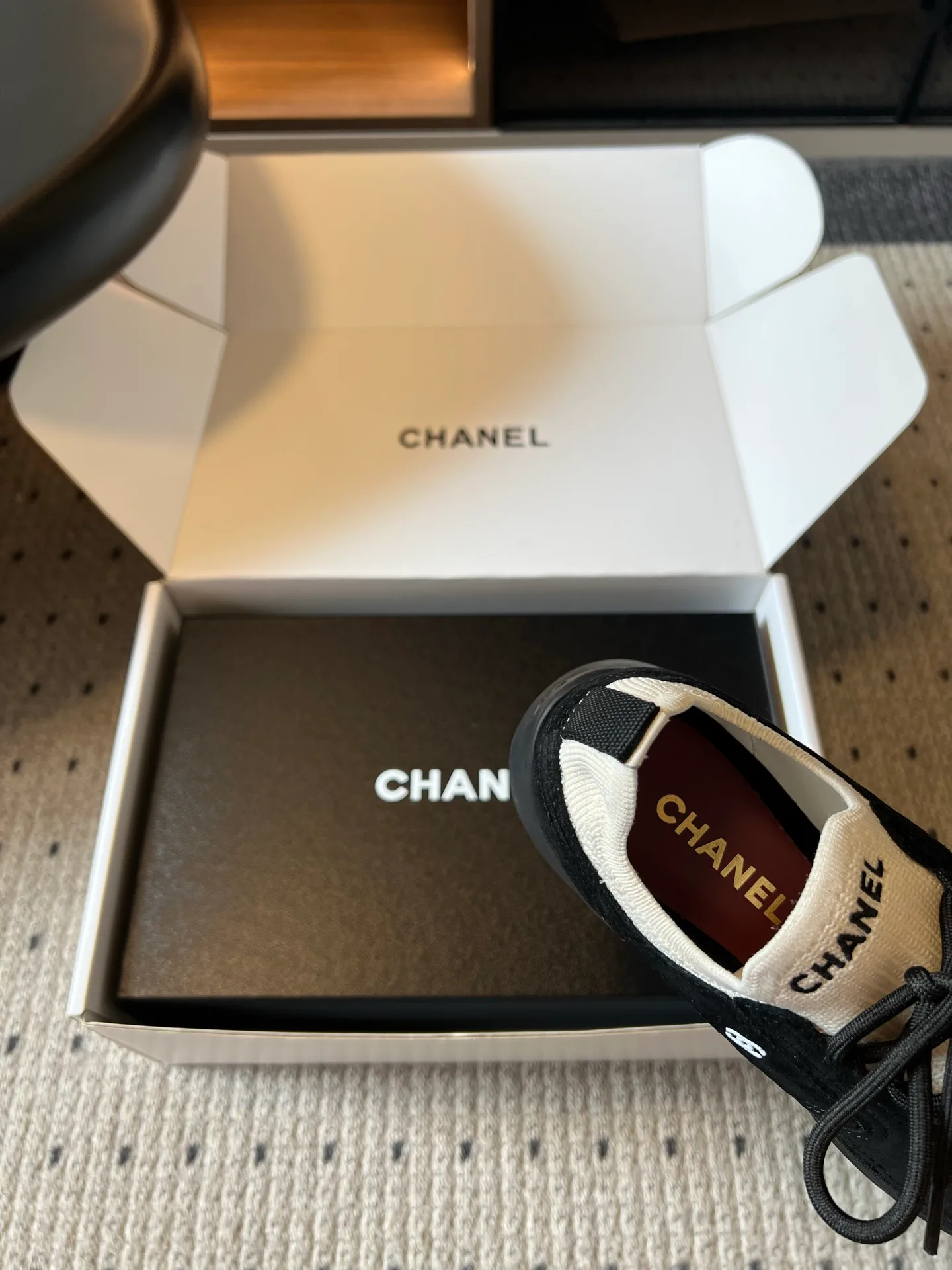 Кроссовки Женские Chanel 17793449