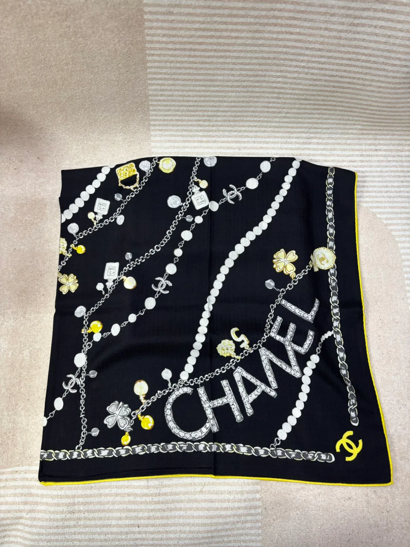 Платки Chanel 10206030