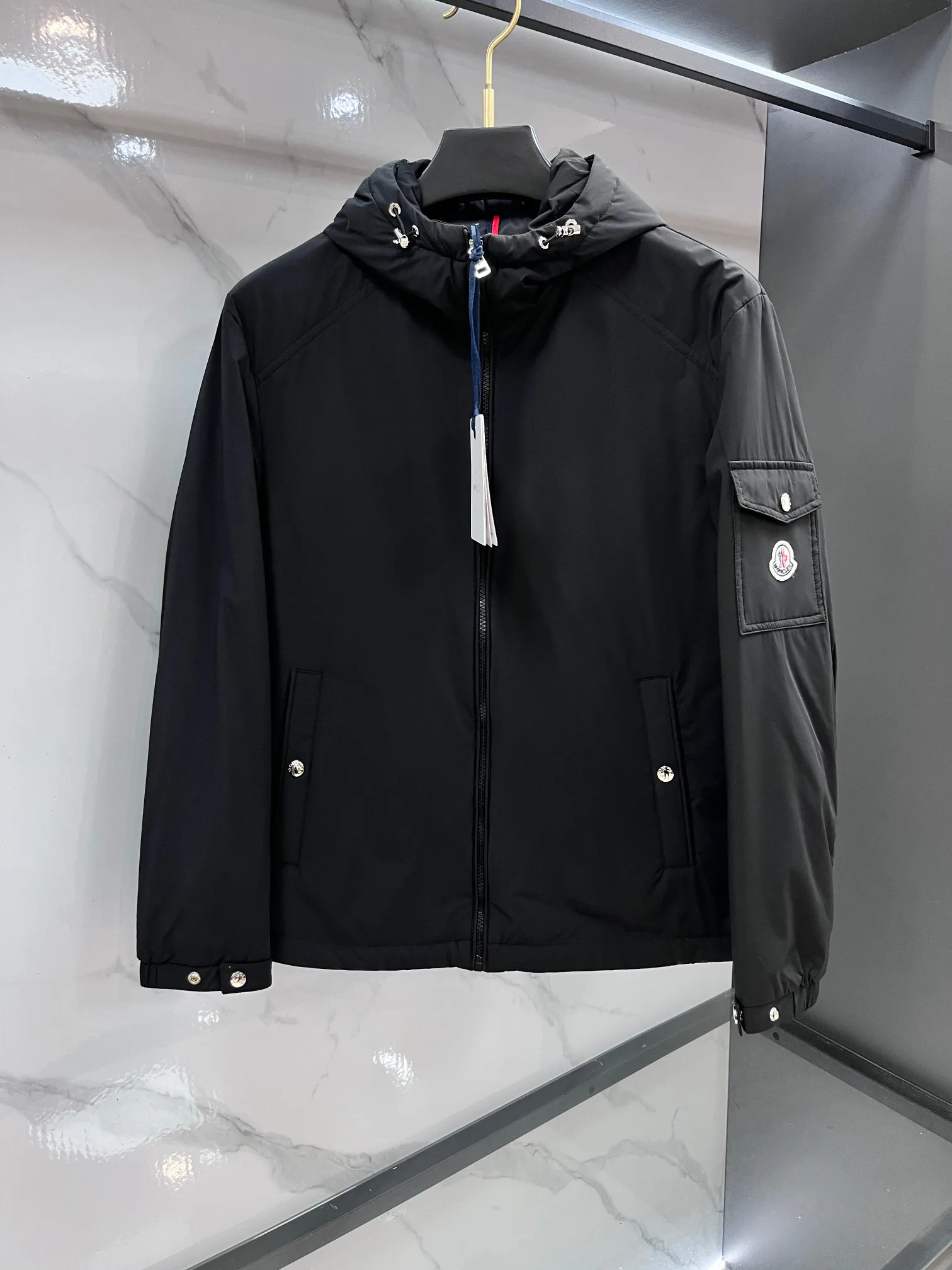 Куртки И Пуховики Мужские Moncler 1138624